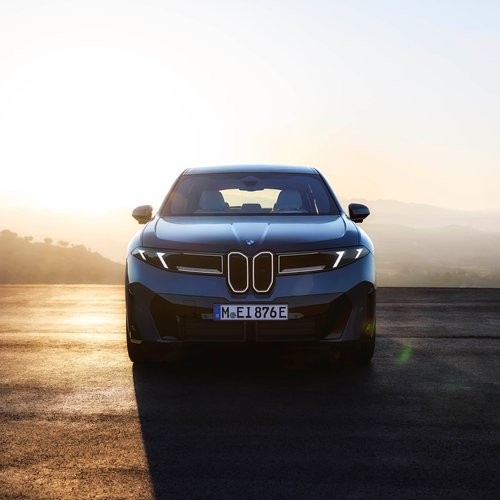 2026 BMW iX3 50 xDrive NA5 Front View
