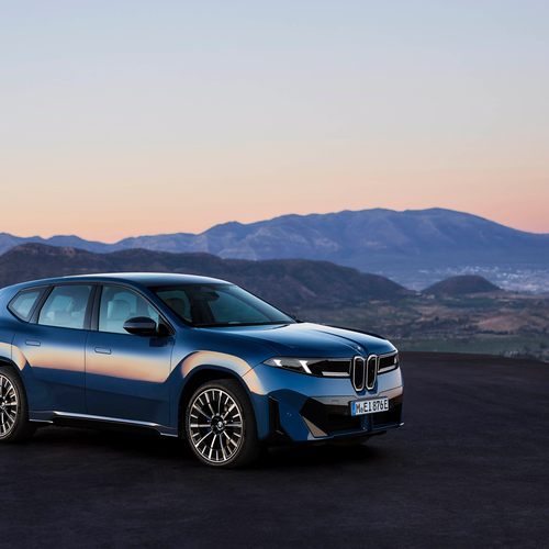 2026 BMW iX3 50 xDrive NA5 Front View