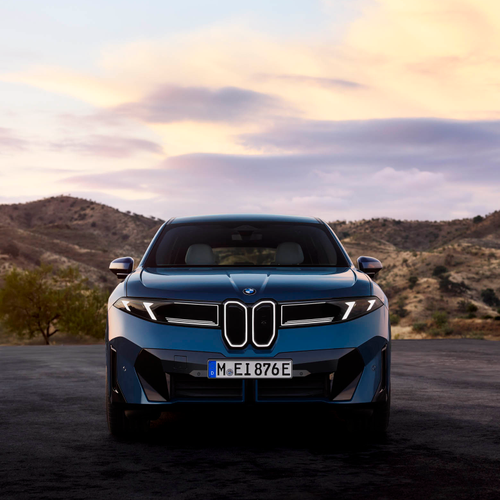 2026 BMW iX3 50 xDrive NA5 Front View