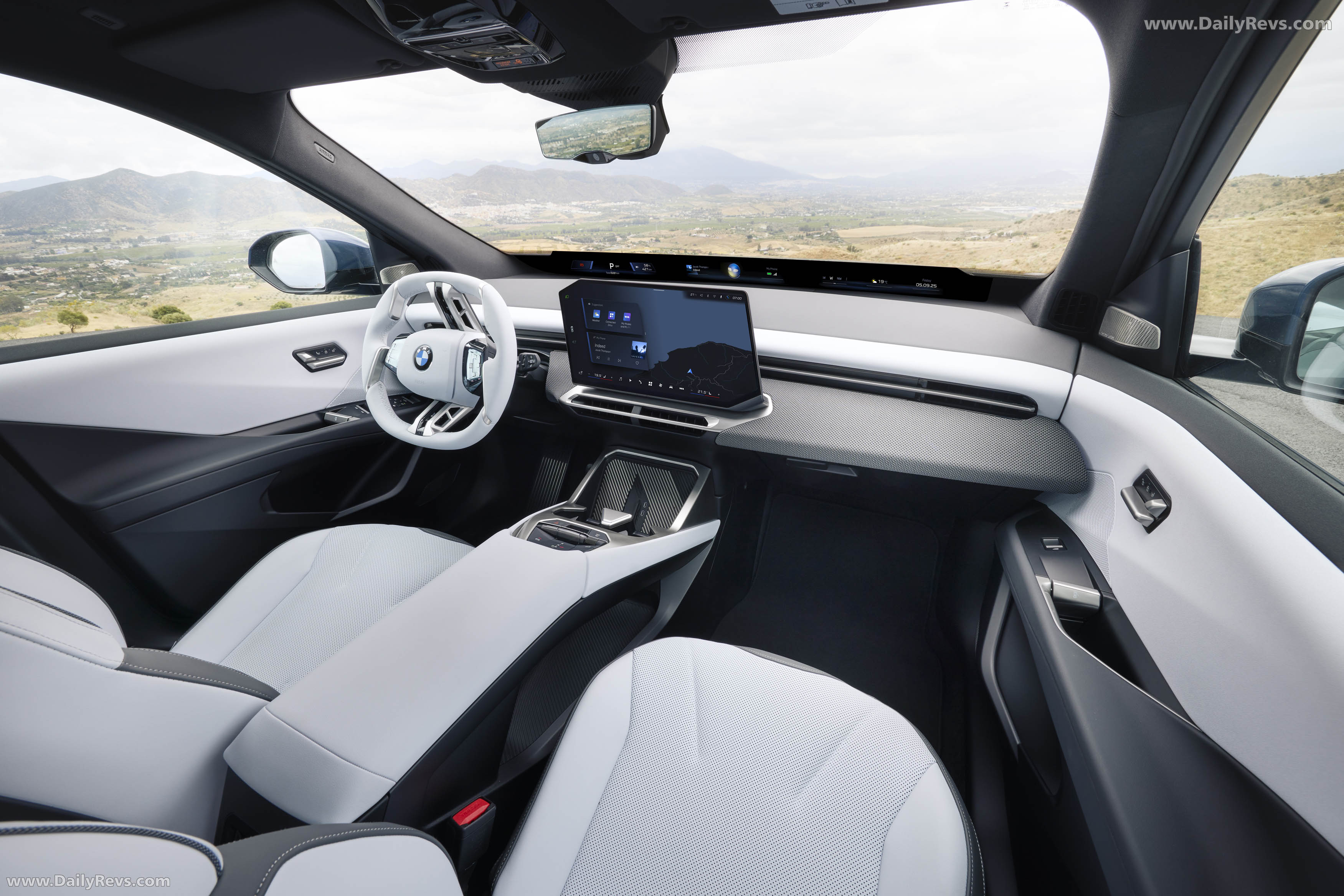 2026 BMW iX3 50 xDrive NA5 Interior
