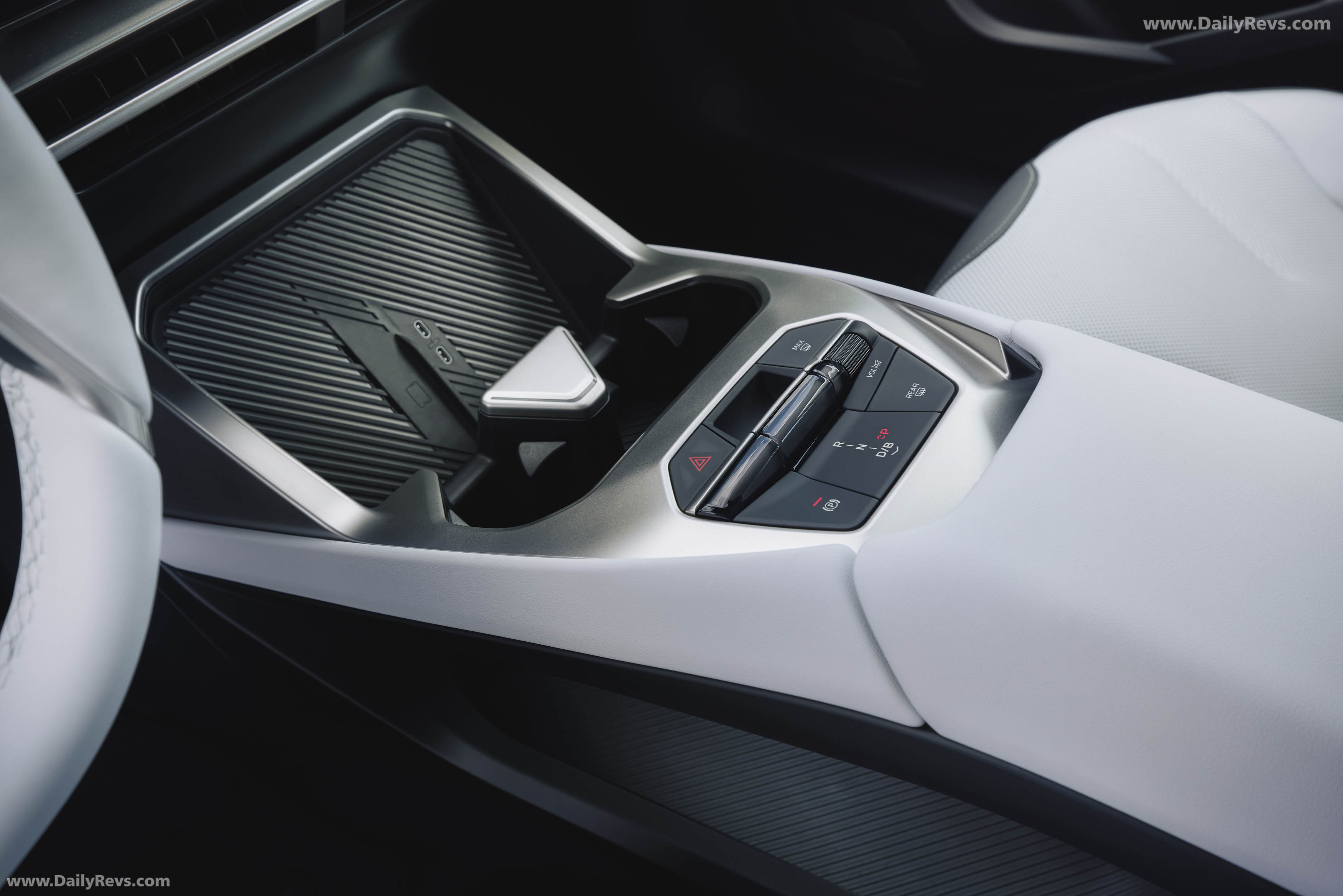 2026 BMW iX3 50 xDrive NA5 Interior
