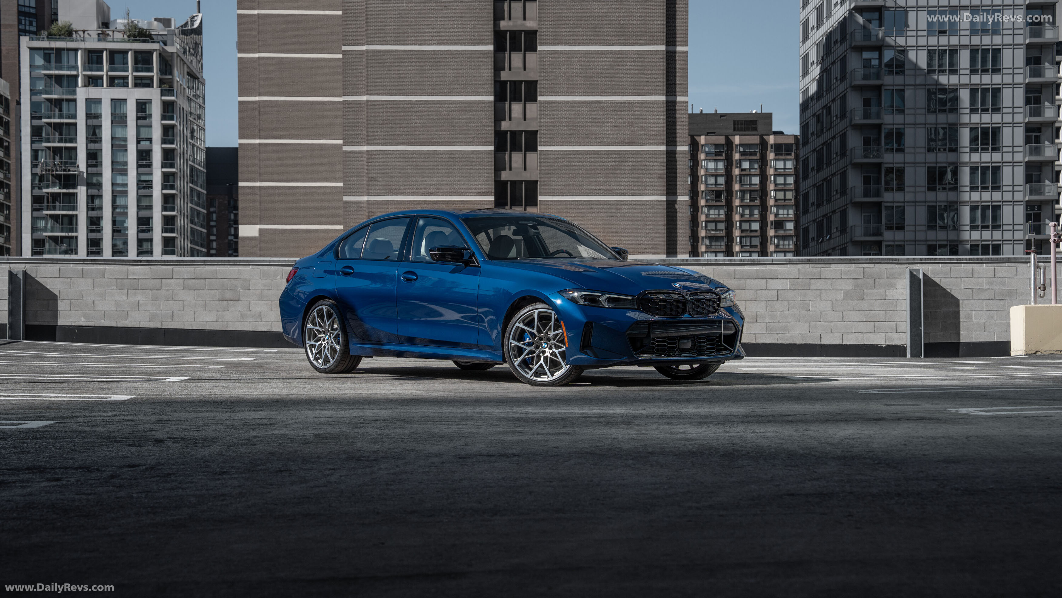 2026 BMW M340i xDrive 50 Jahre G20 Avus Blue Front View