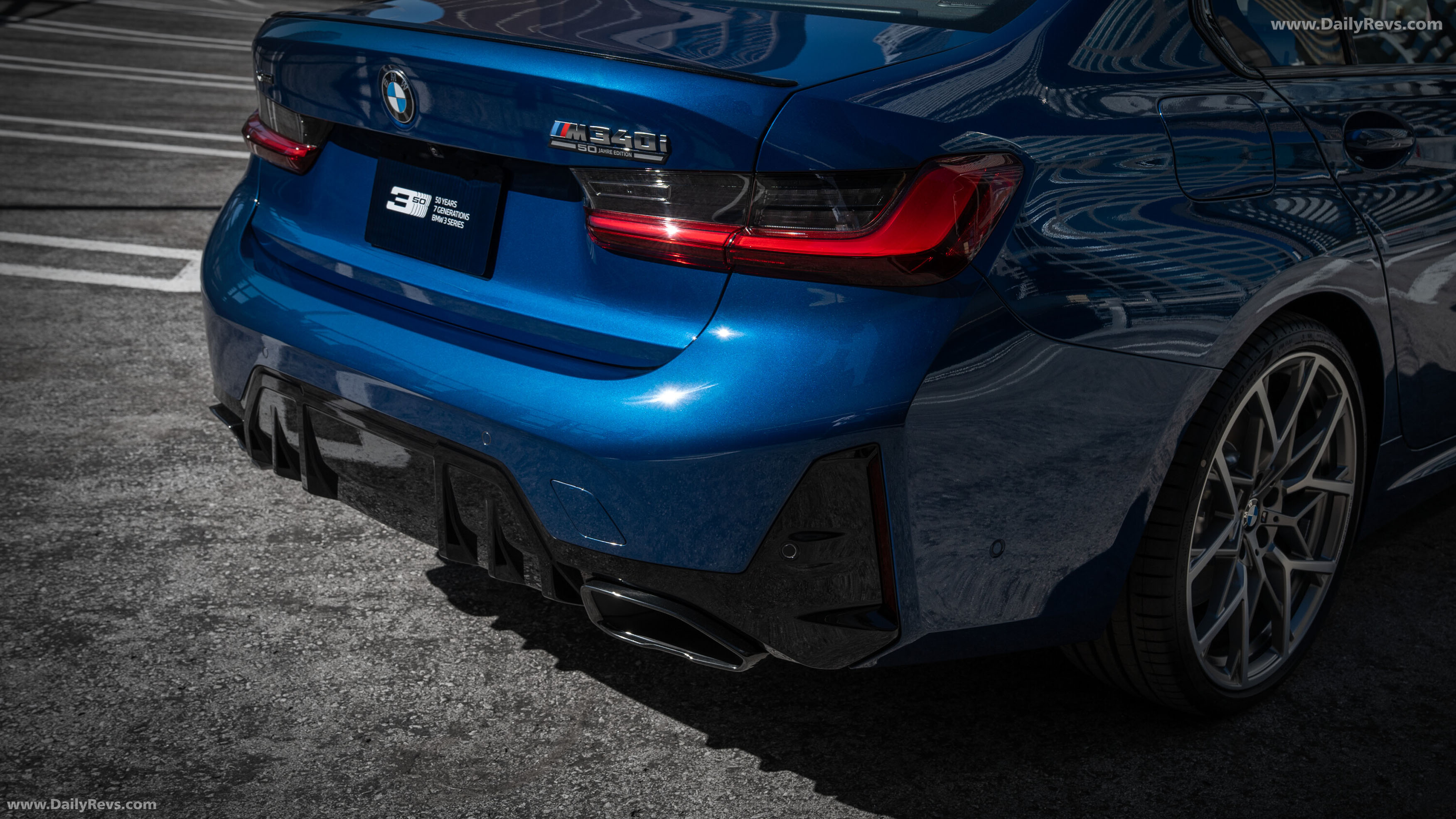 2026 BMW M340i xDrive 50 Jahre G20 Avus Blue Exterior