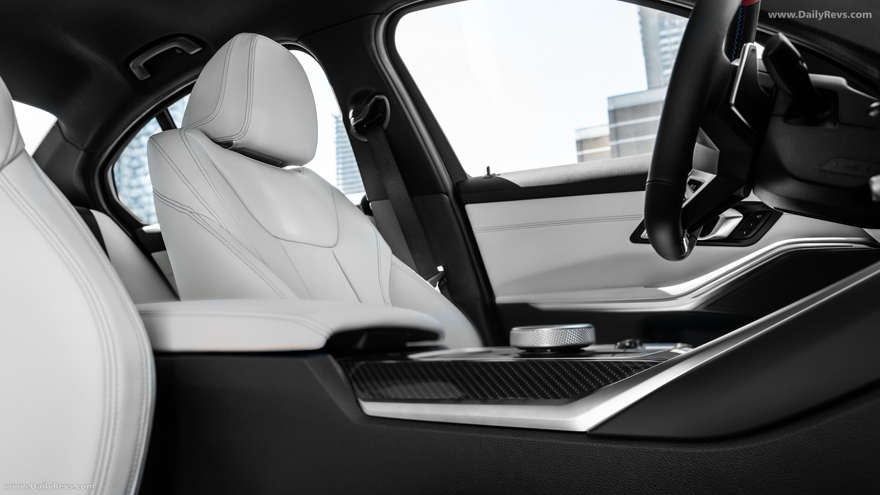 2026 BMW M340i xDrive 50 Jahre G20 Avus Blue Interior