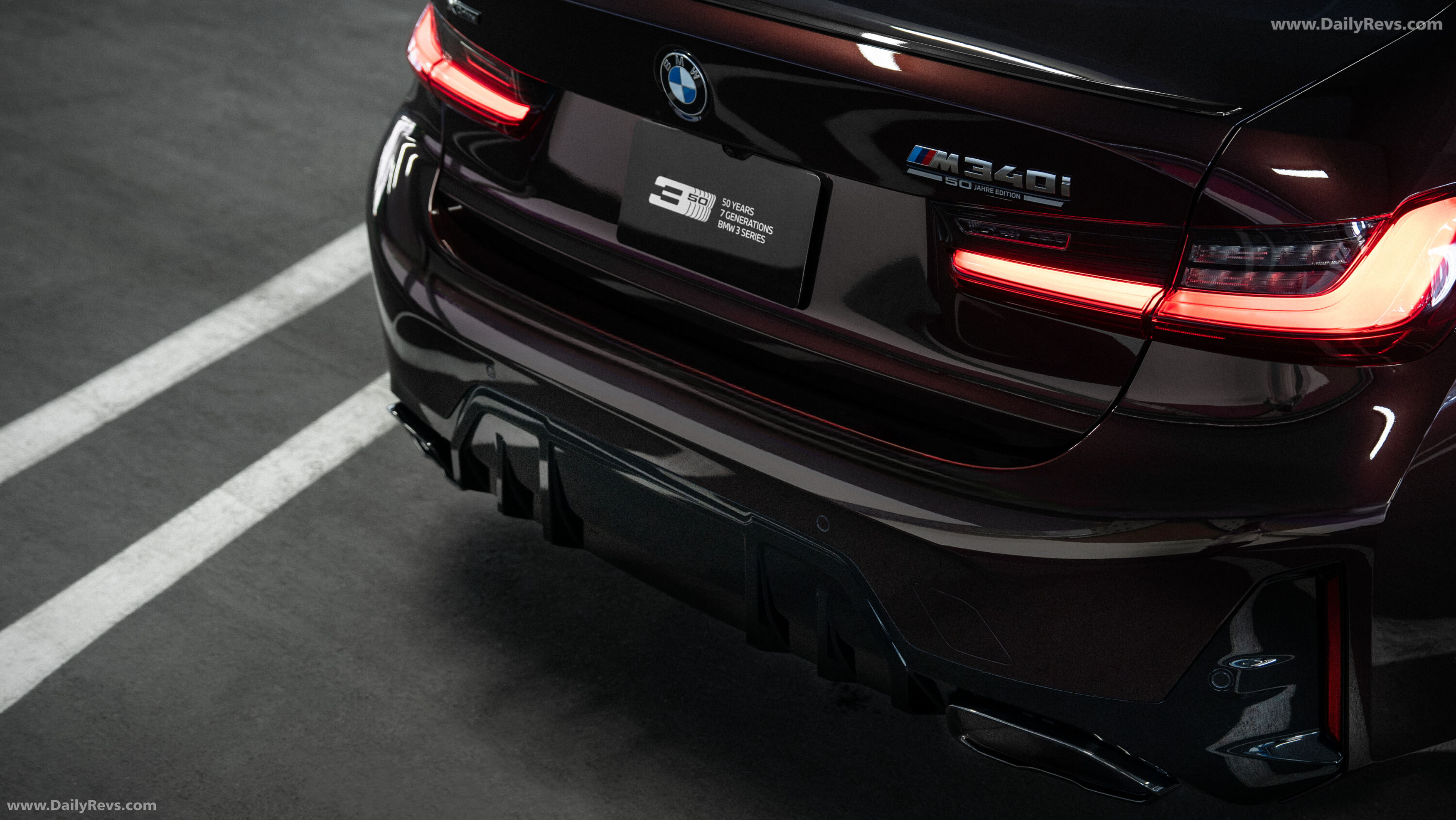 2026 BMW M340i xDrive 50 Jahre G20 Madeira Red Exterior