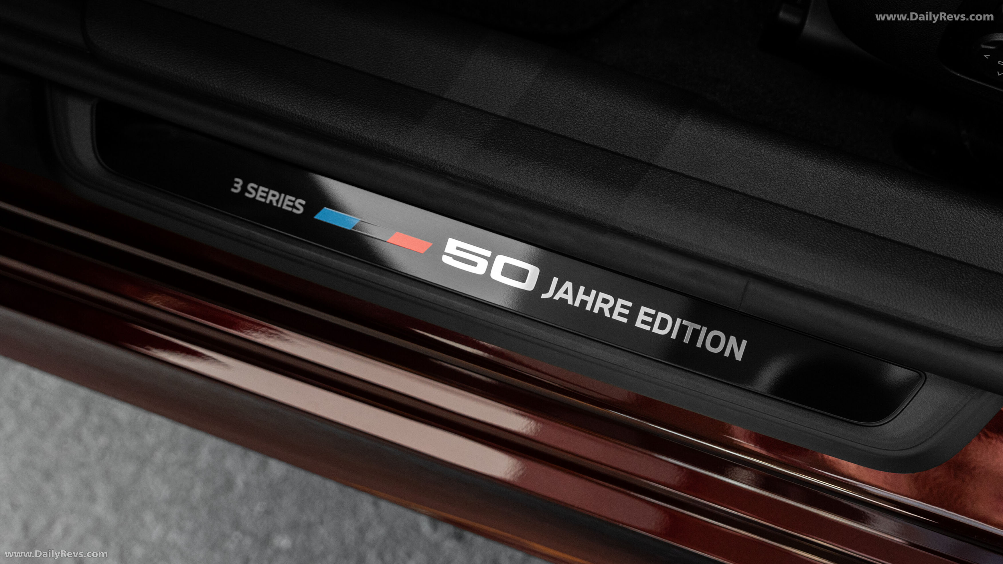 2026 BMW M340i xDrive 50 Jahre G20 Madeira Red Interior