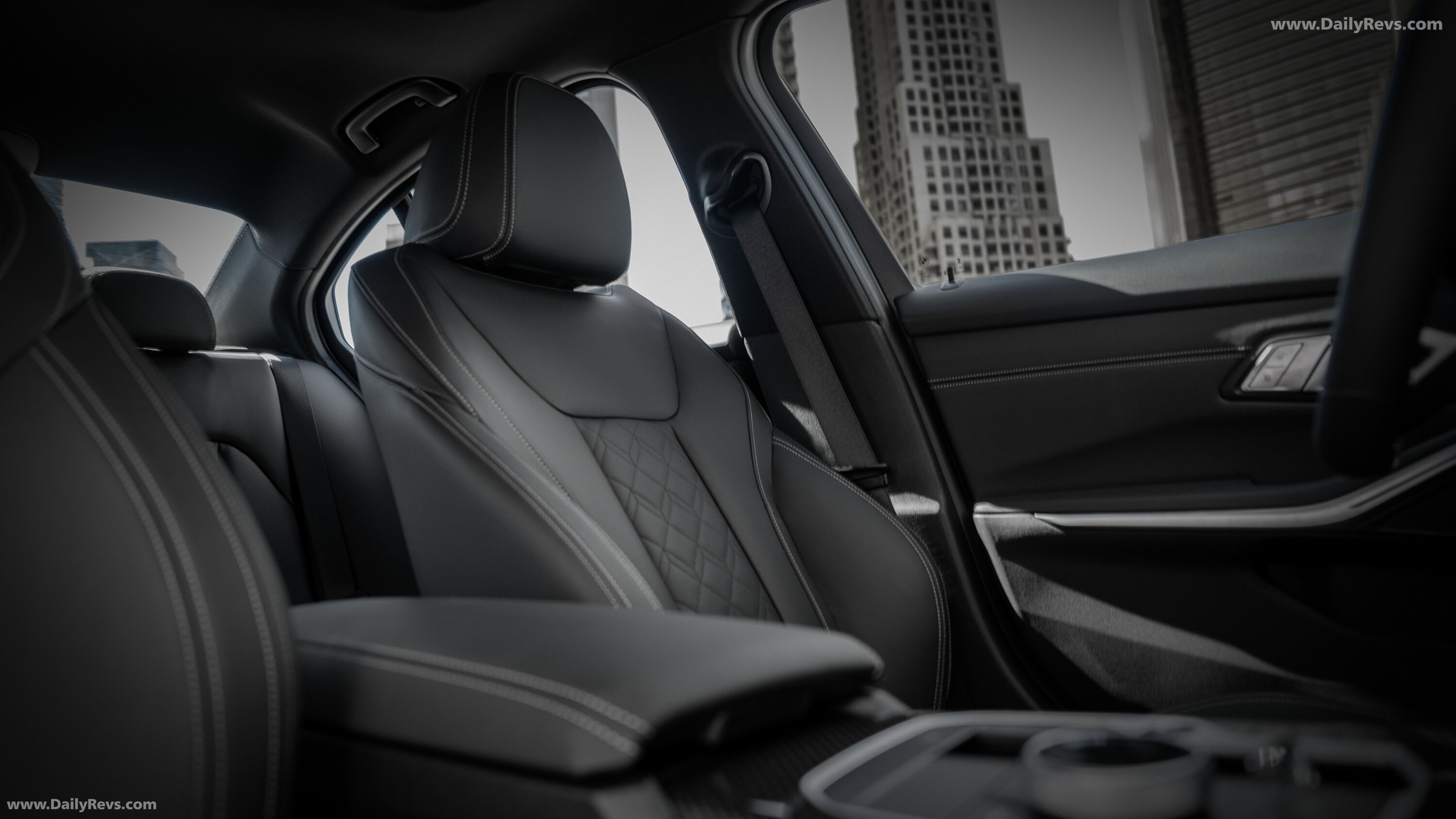 2026 BMW M340i xDrive 50 Jahre G20 Madeira Red Interior