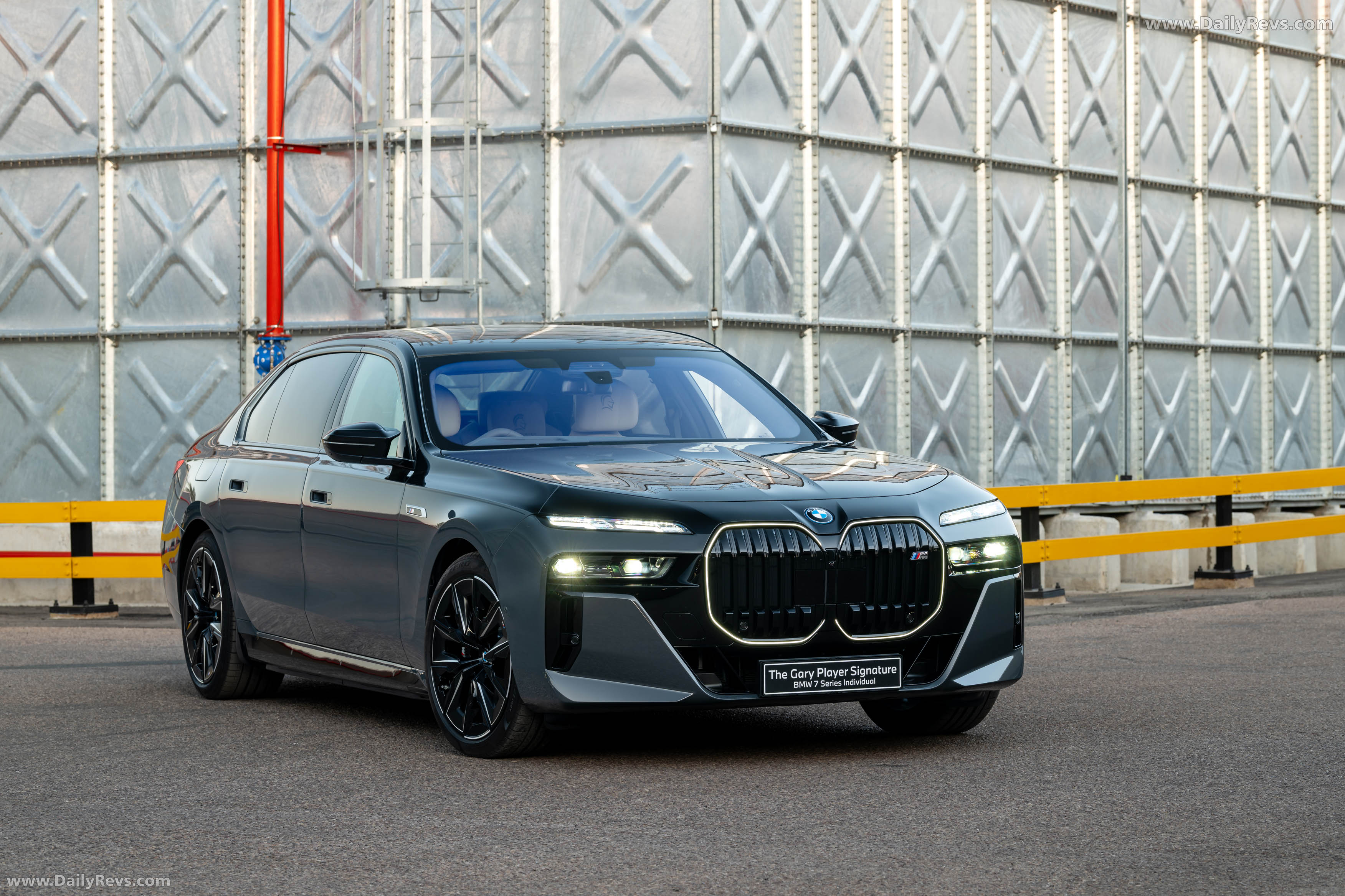 2025 BMW 7 Series Gary Player Signature G70 Front View