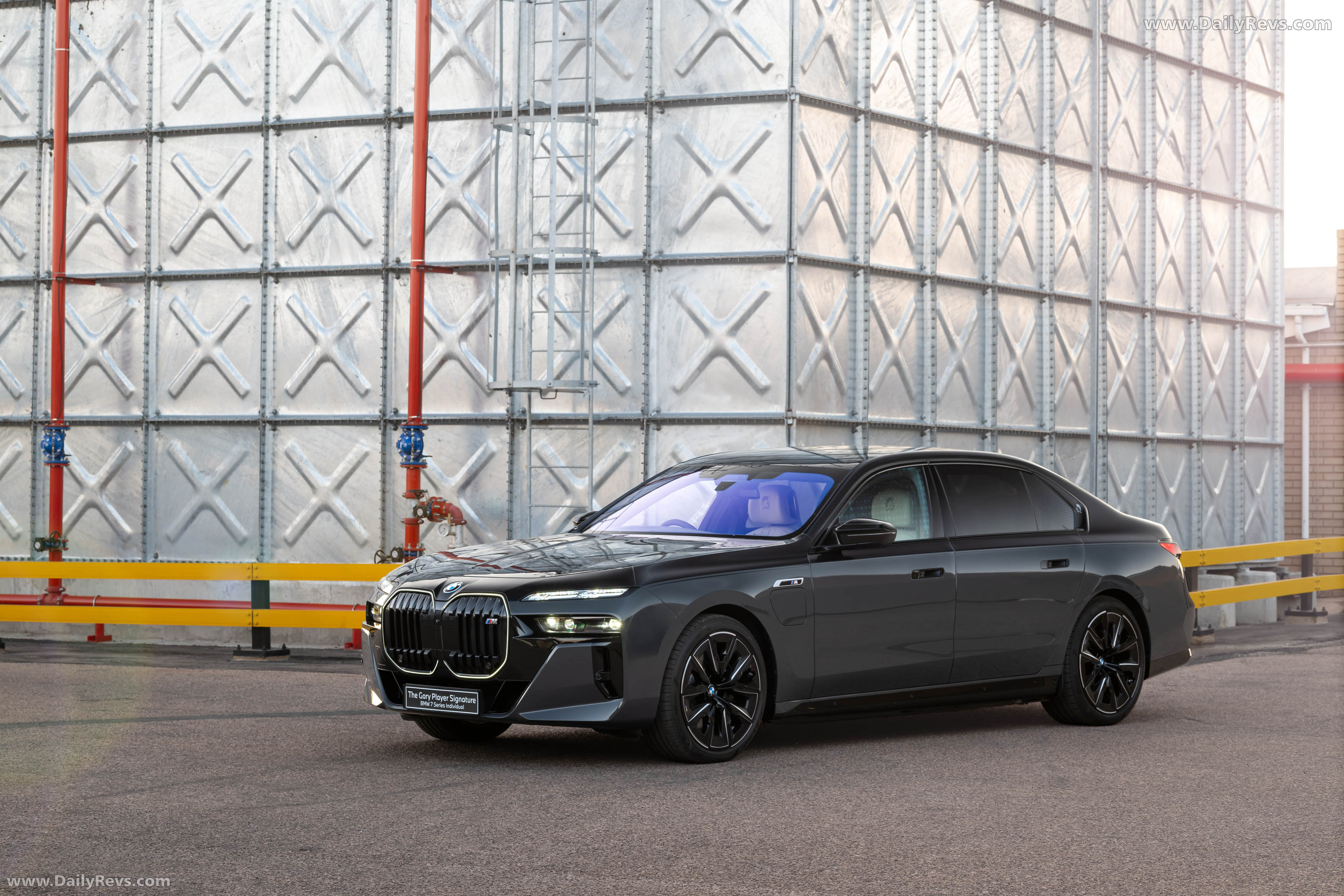 2025 BMW 7 Series Gary Player Signature G70 Front View
