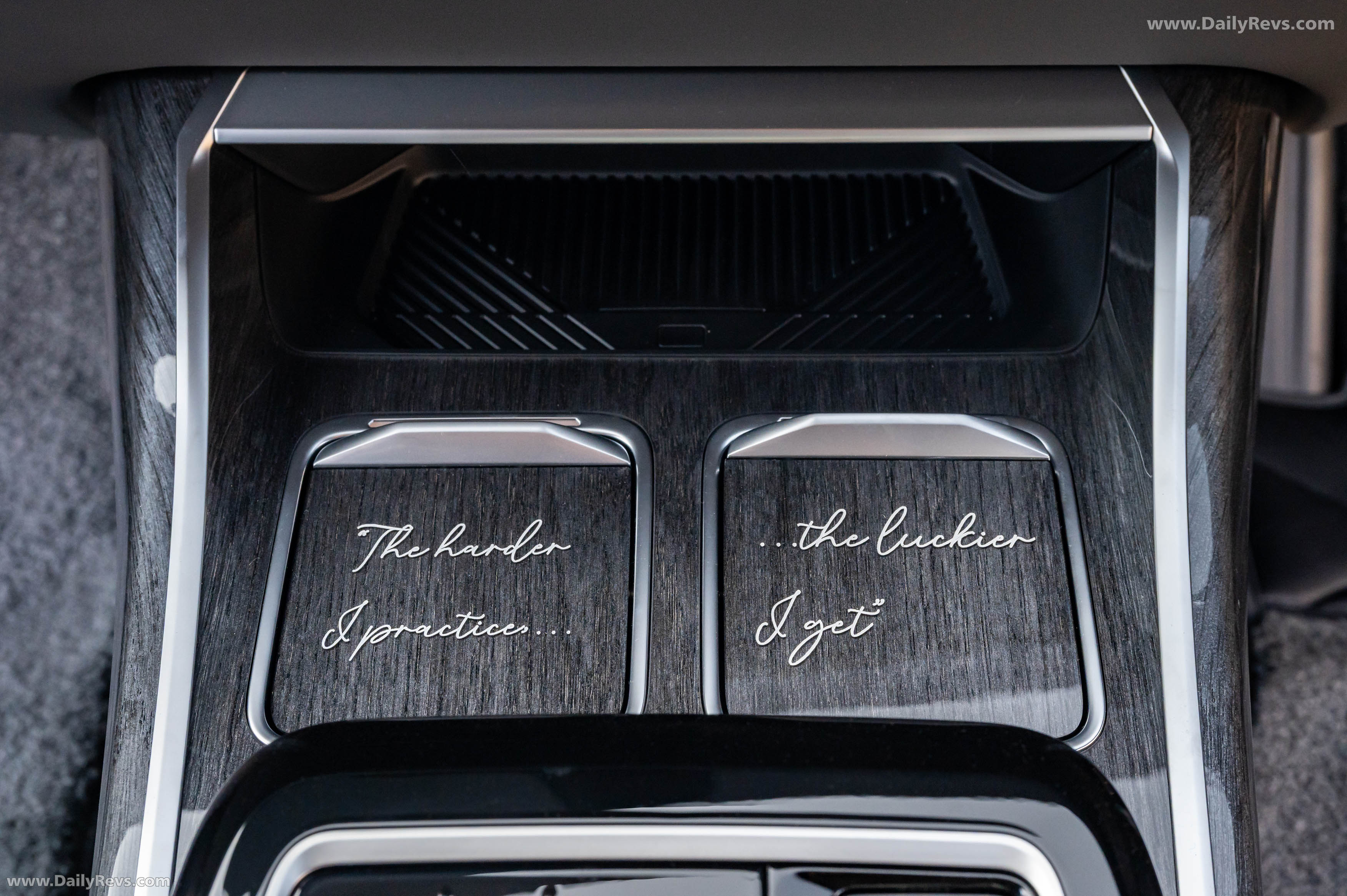 2025 BMW 7 Series Gary Player Signature G70 Interior