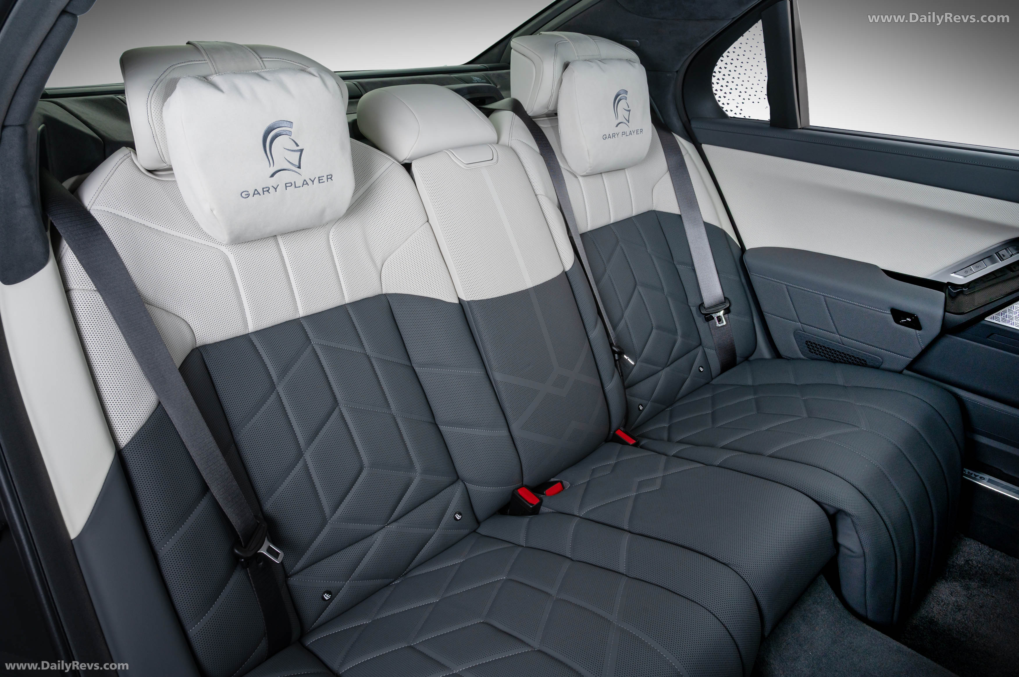 2025 BMW 7 Series Gary Player Signature G70 Interior