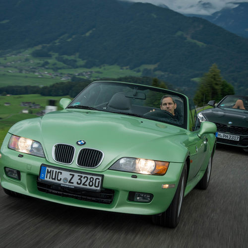 1999 BMW Z3 Roadster Front View