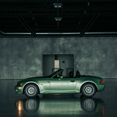 1999 BMW Z3 Roadster Side View