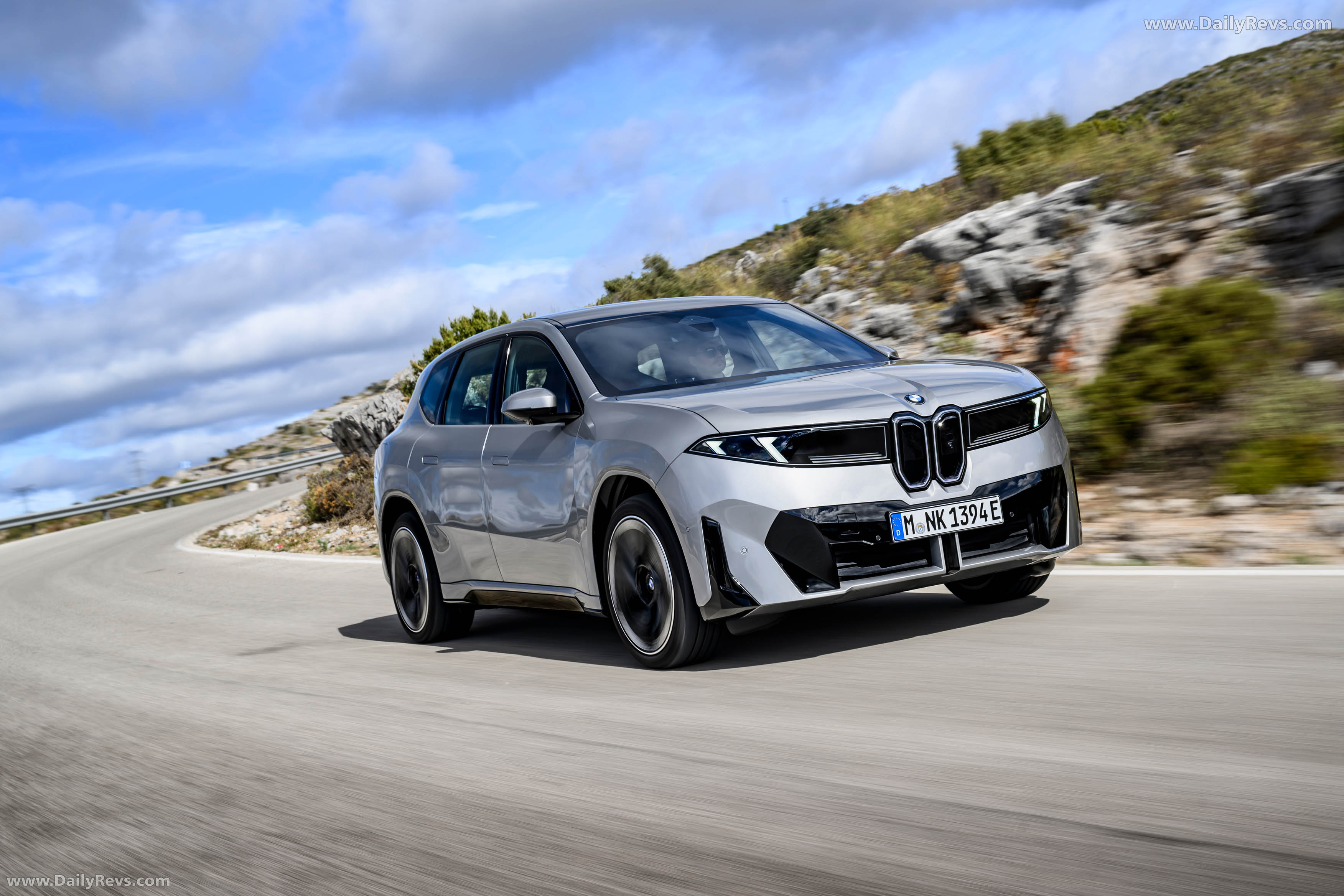 2026 BMW iX3 50 xDrive NA5 Polarized Gray Front View