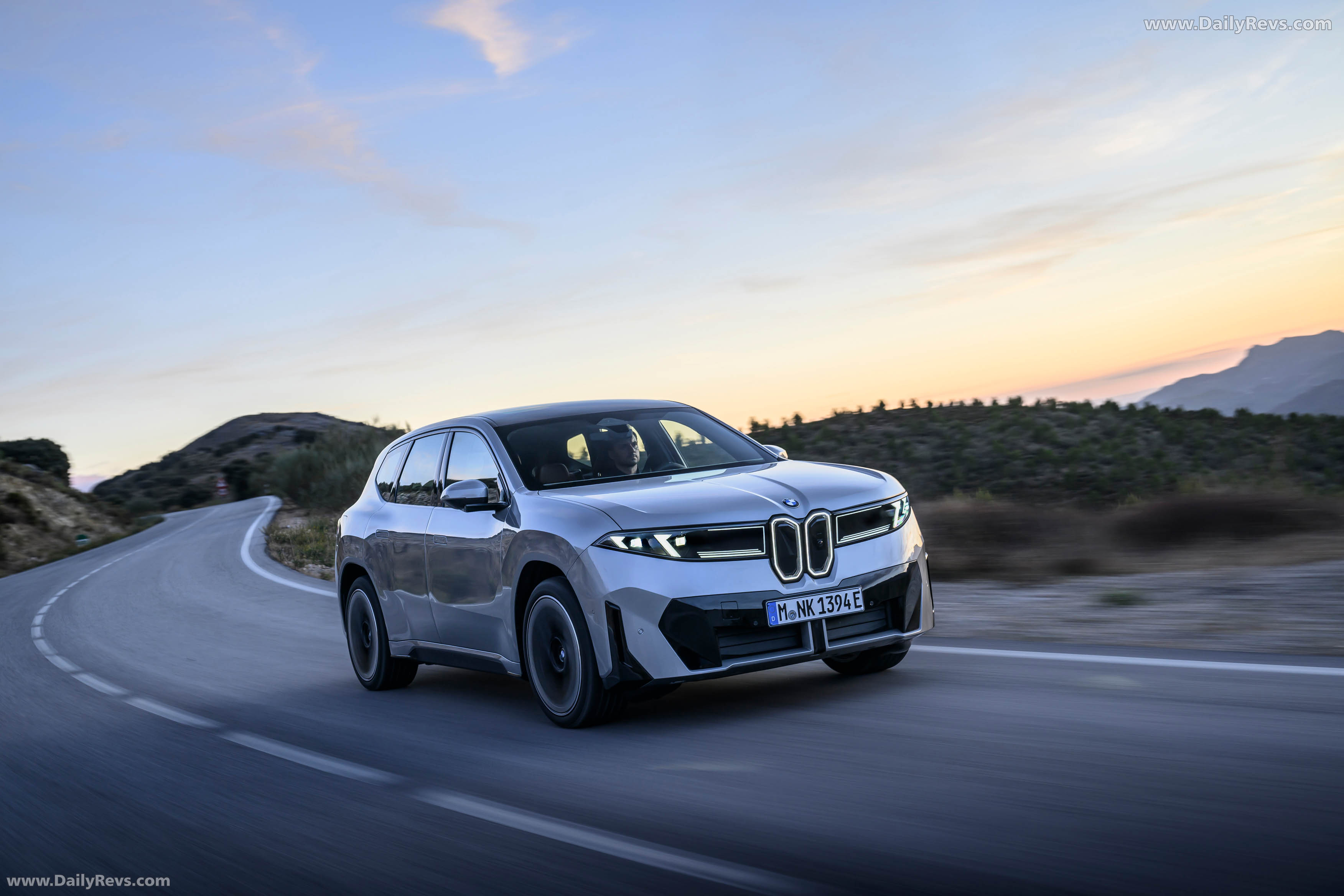 2026 BMW iX3 50 xDrive NA5 Polarized Gray Front View