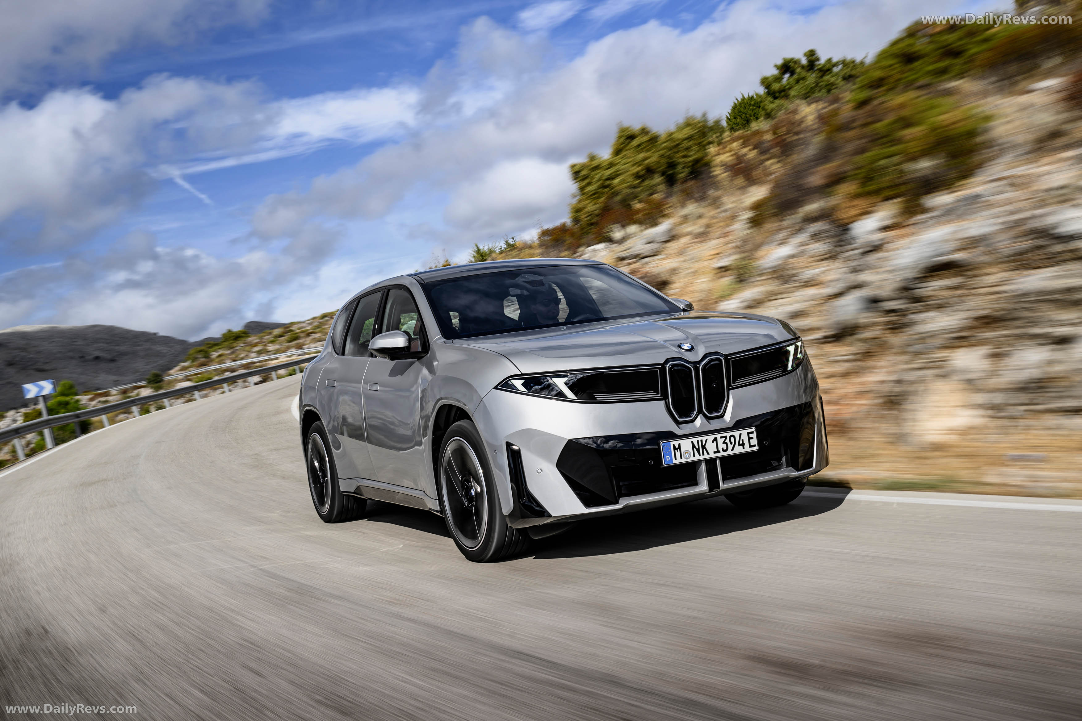 2026 BMW iX3 50 xDrive NA5 Polarized Gray Front View