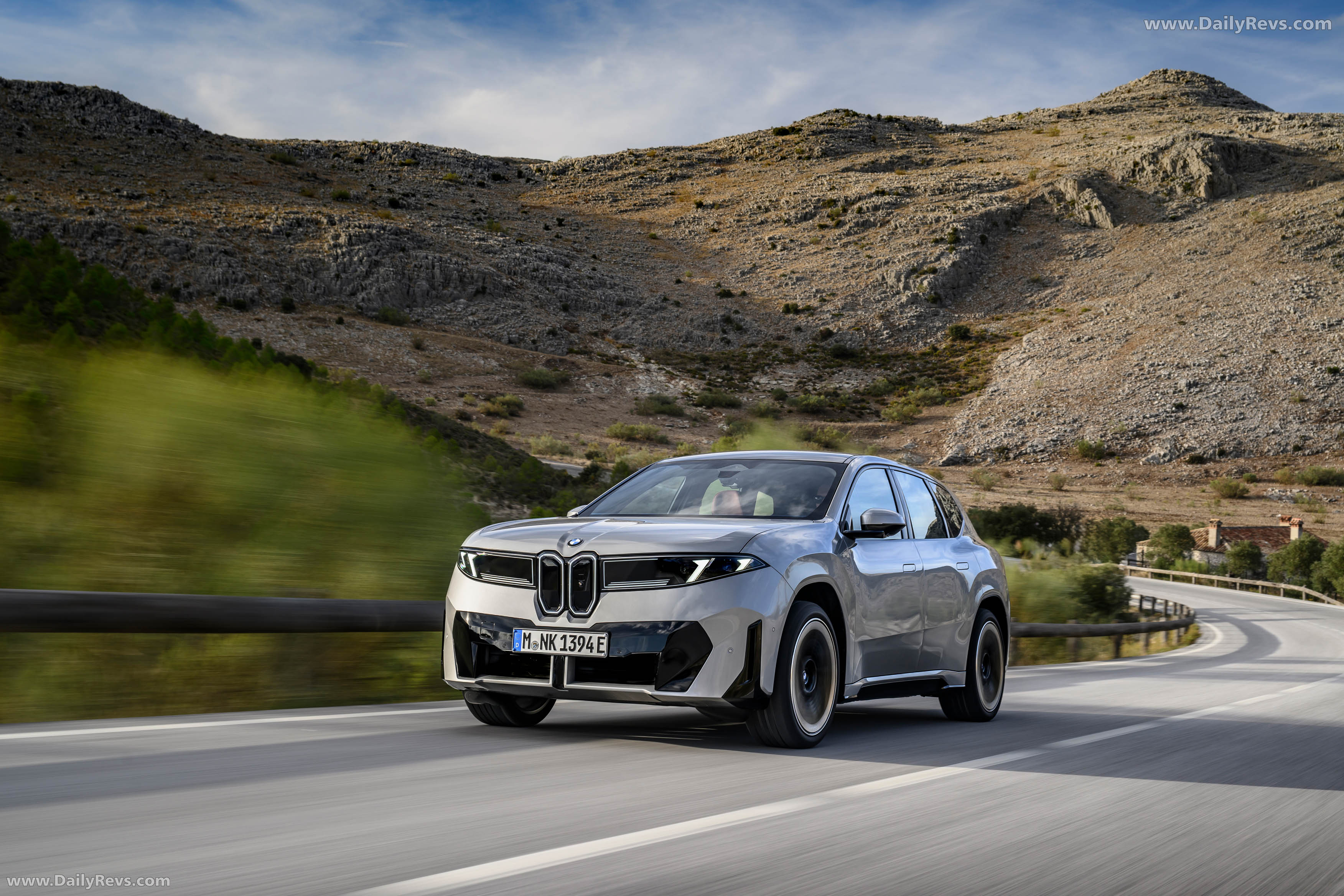2026 BMW iX3 50 xDrive NA5 Polarized Gray Front View