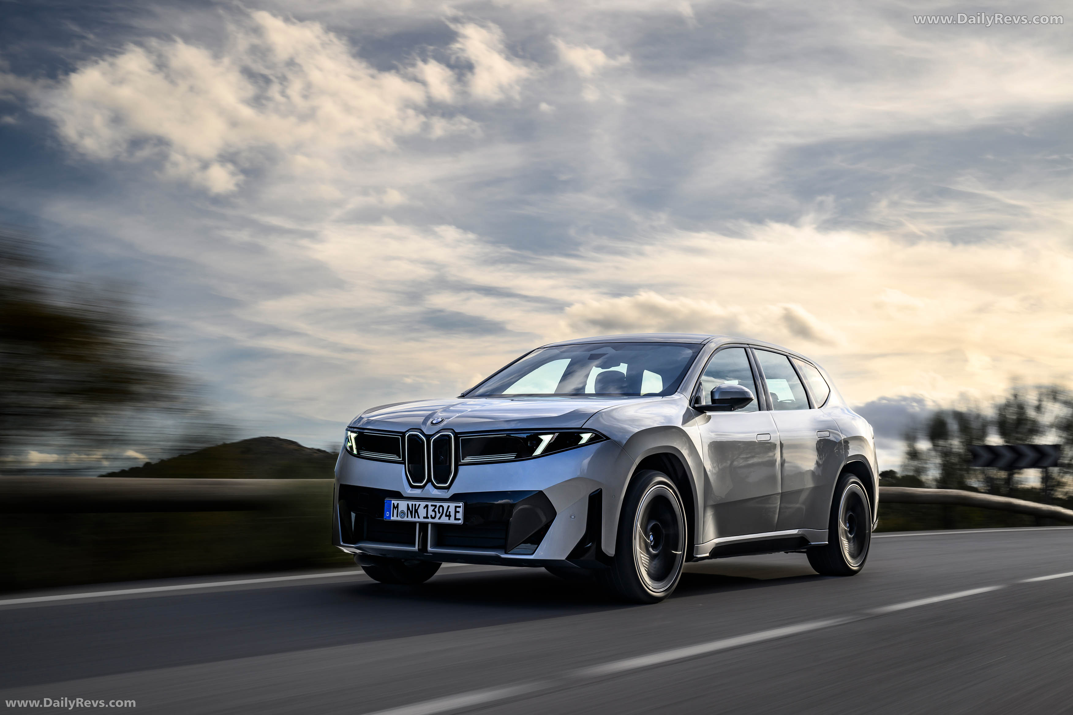 2026 BMW iX3 50 xDrive NA5 Polarized Gray Front View
