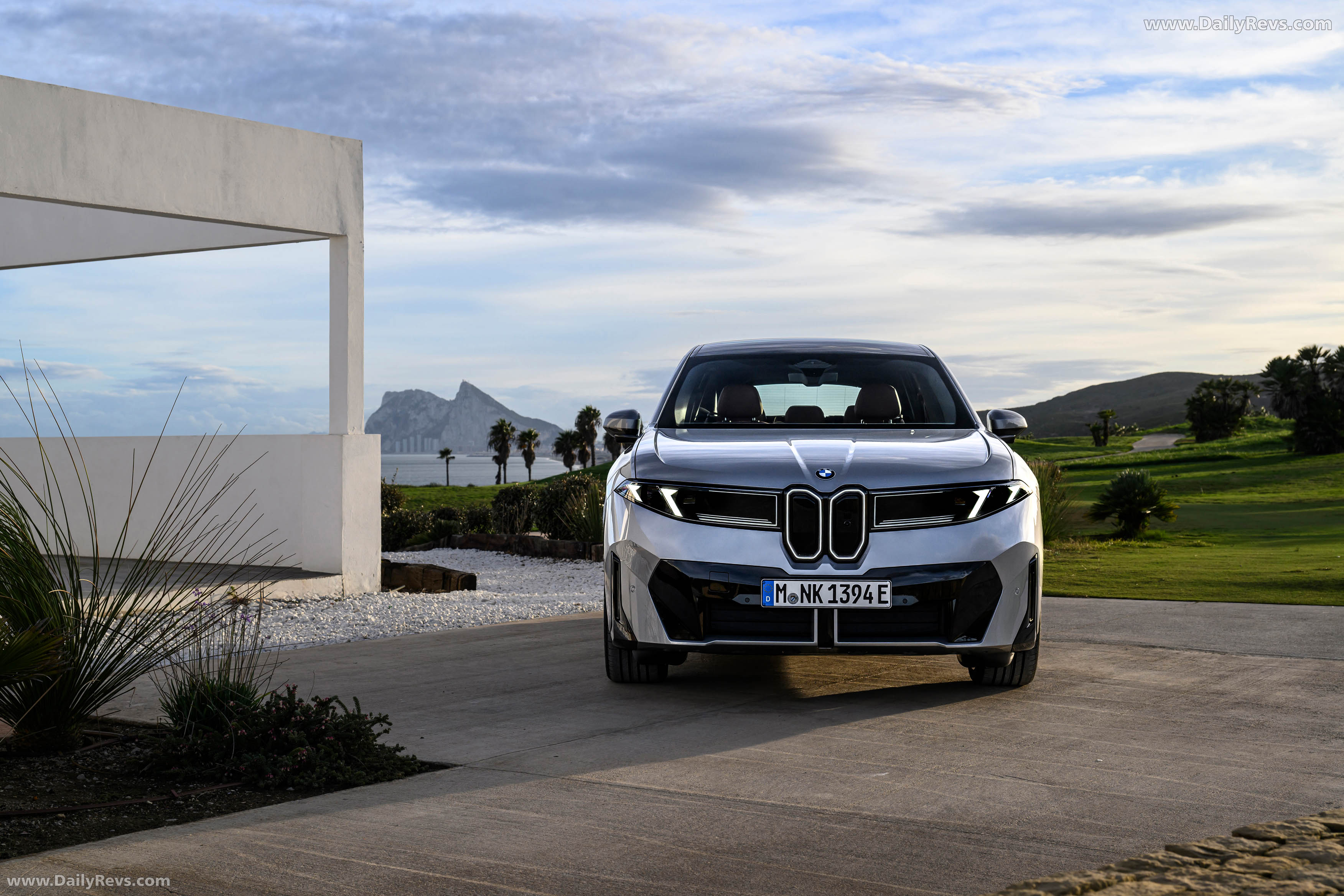 2026 BMW iX3 50 xDrive NA5 Polarized Gray Front View