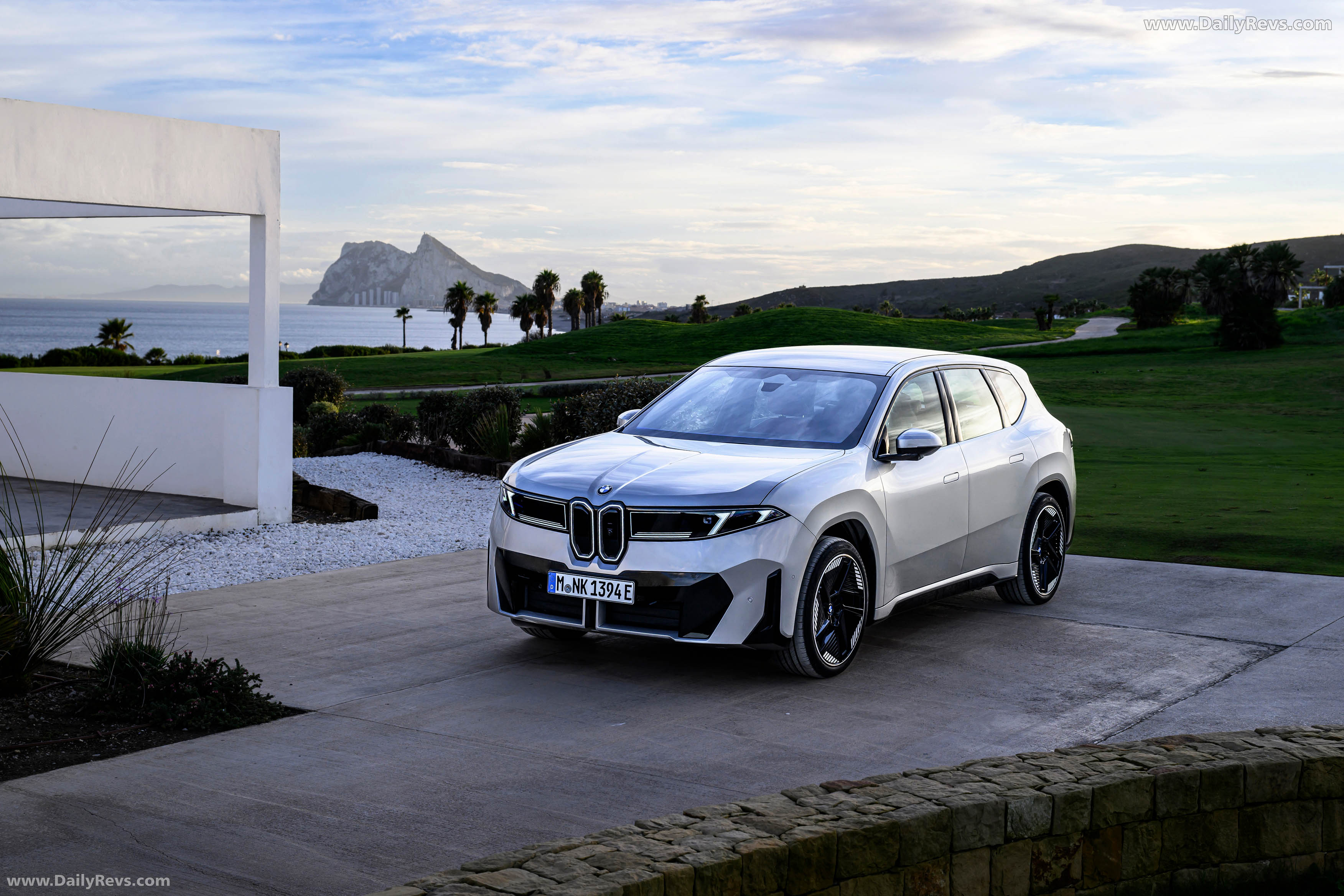 2026 BMW iX3 50 xDrive NA5 Polarized Gray Front View