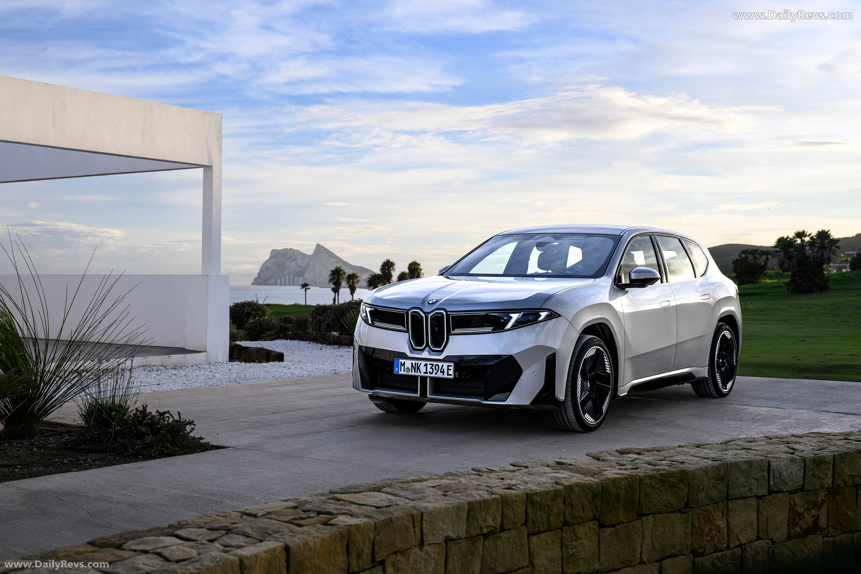 2026 BMW iX3 50 xDrive NA5 Polarized Gray Front View
