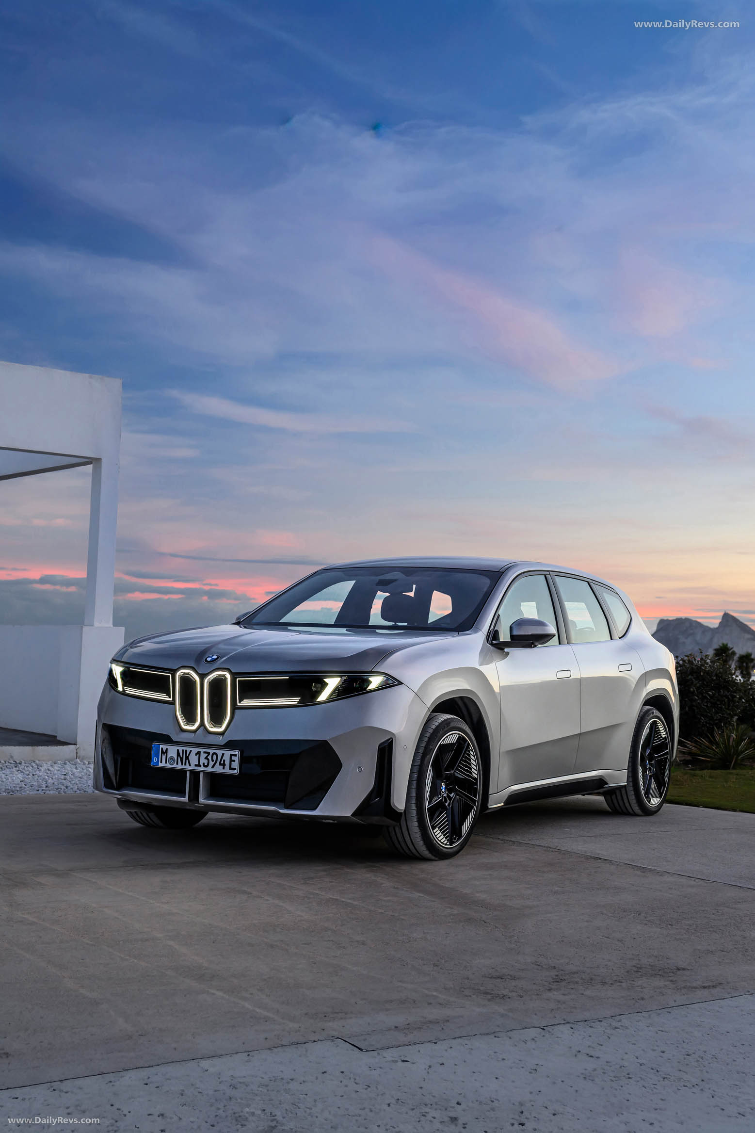 2026 BMW iX3 50 xDrive NA5 Polarized Gray Front View