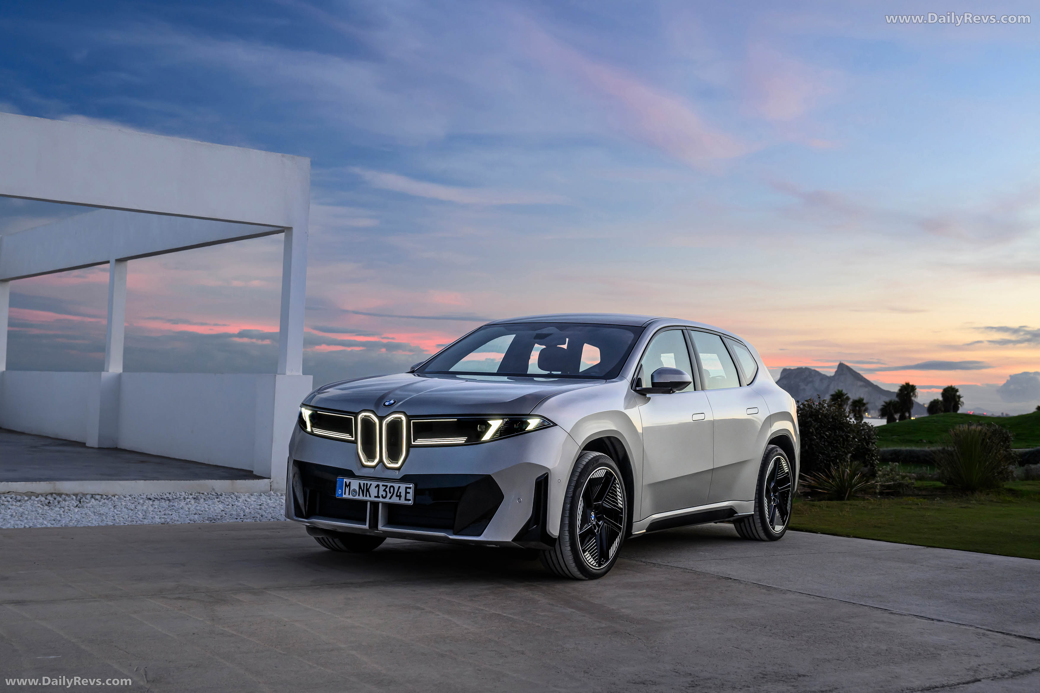 2026 BMW iX3 50 xDrive NA5 Polarized Gray Front View