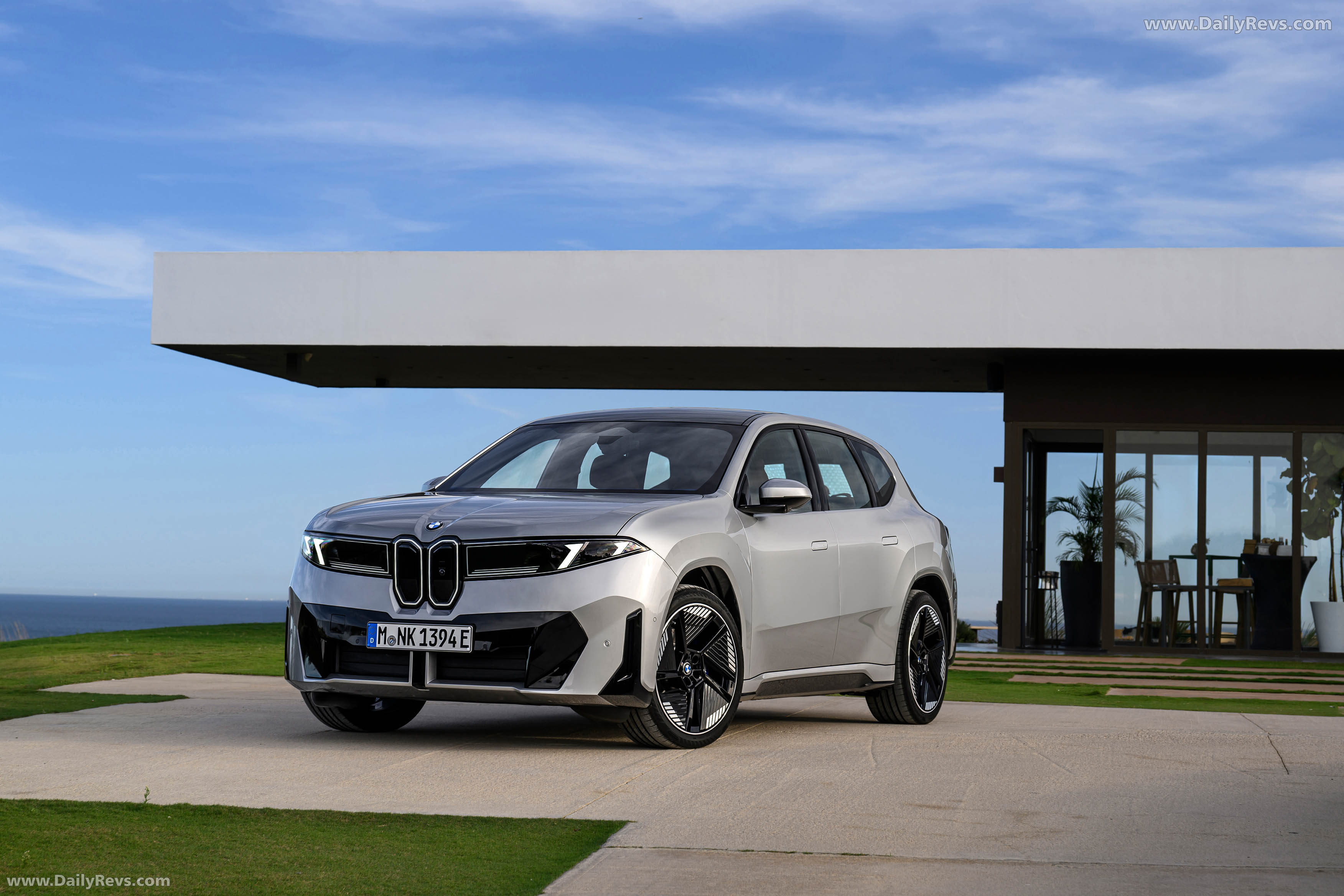 2026 BMW iX3 50 xDrive NA5 Polarized Gray Front View