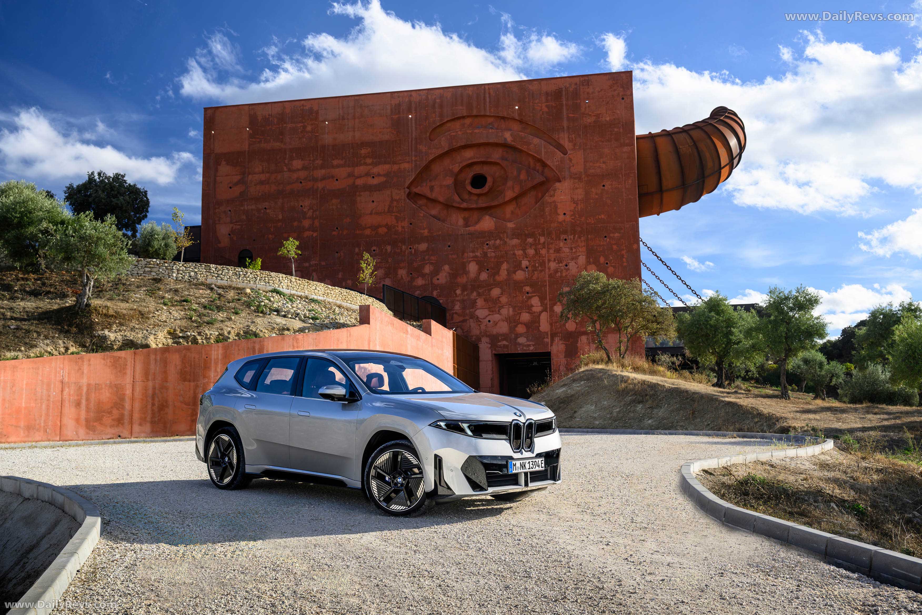 2026 BMW iX3 50 xDrive NA5 Polarized Gray Front View