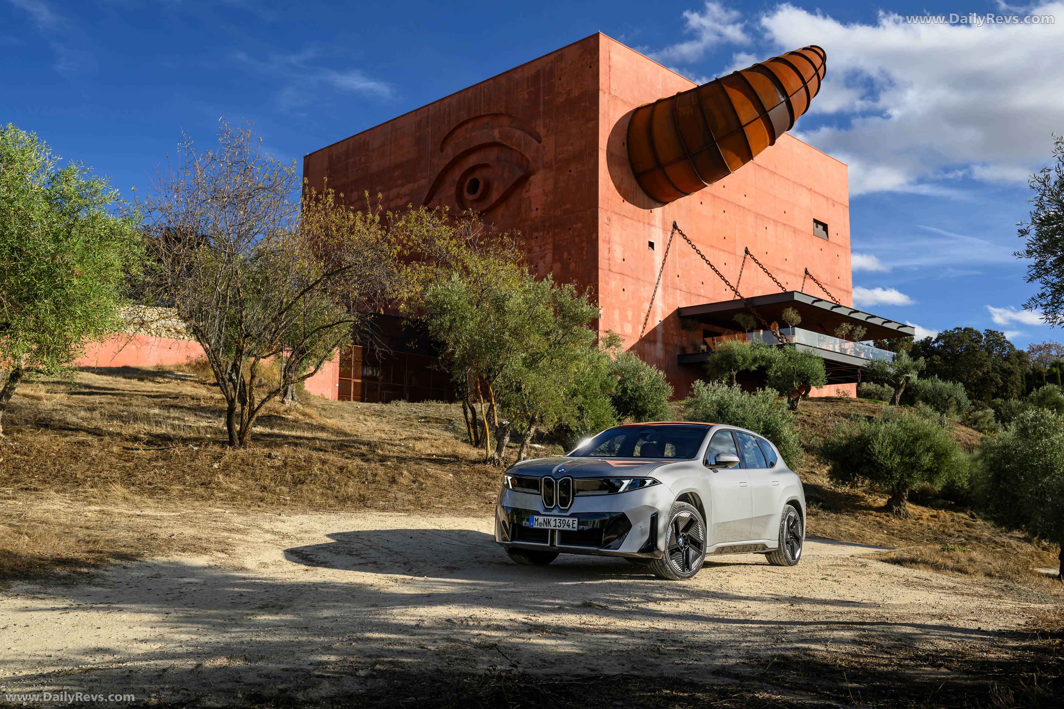 2026 BMW iX3 50 xDrive NA5 Polarized Gray Front View
