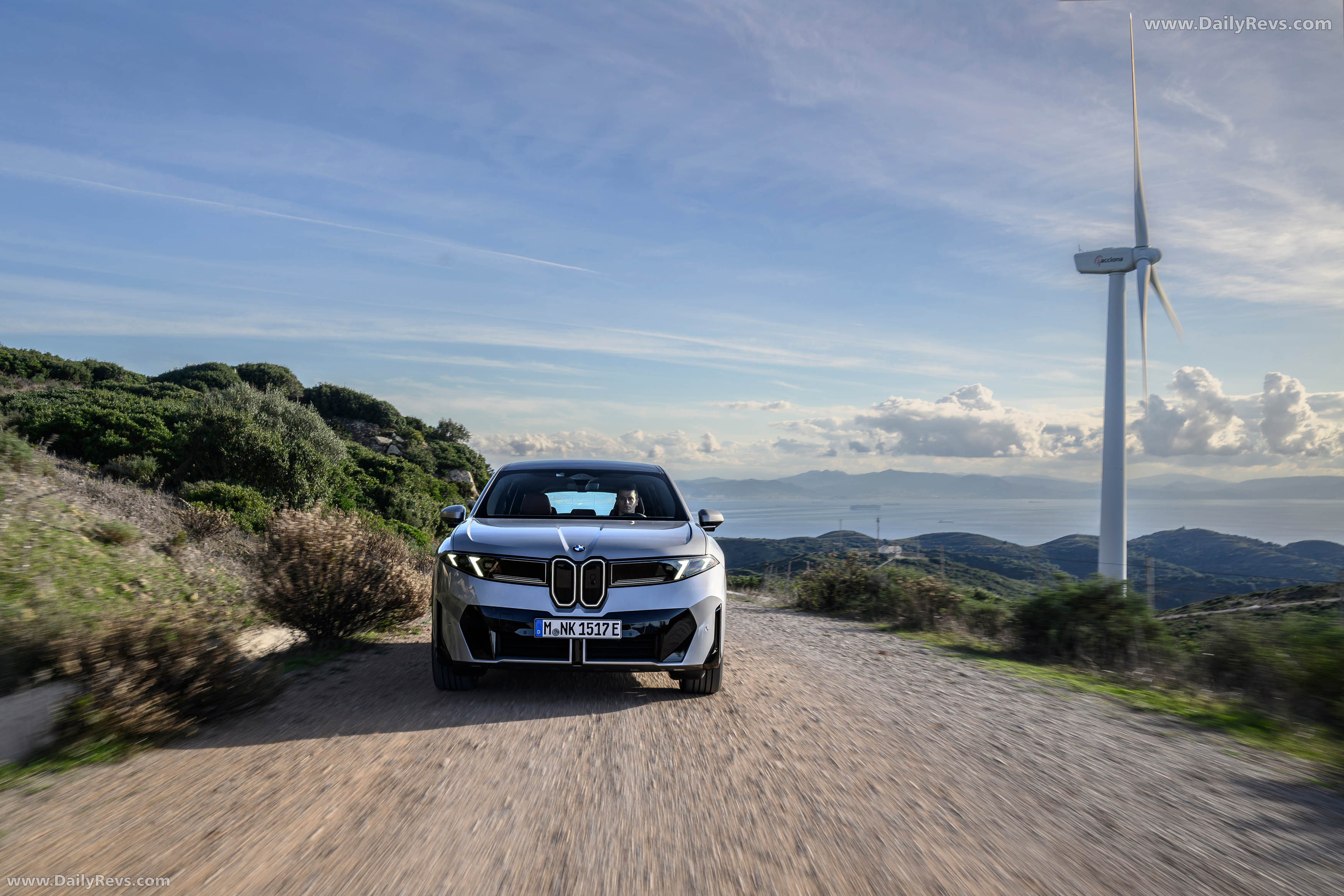 2026 BMW iX3 50 xDrive NA5 Polarized Gray Front View
