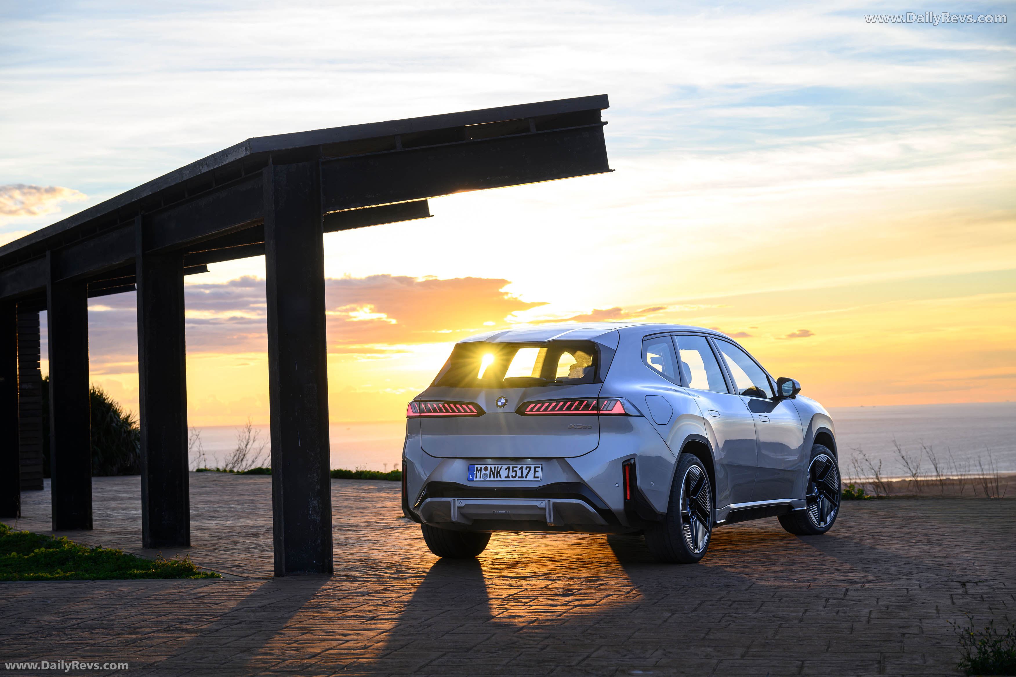 2026 BMW iX3 50 xDrive NA5 Polarized Gray Rear View