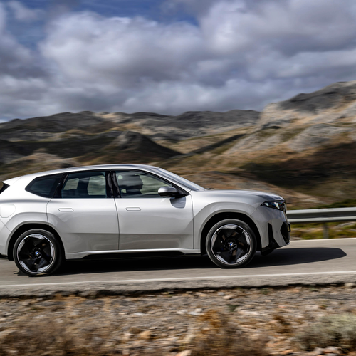 2026 BMW iX3 50 xDrive NA5 Polarized Gray Side View