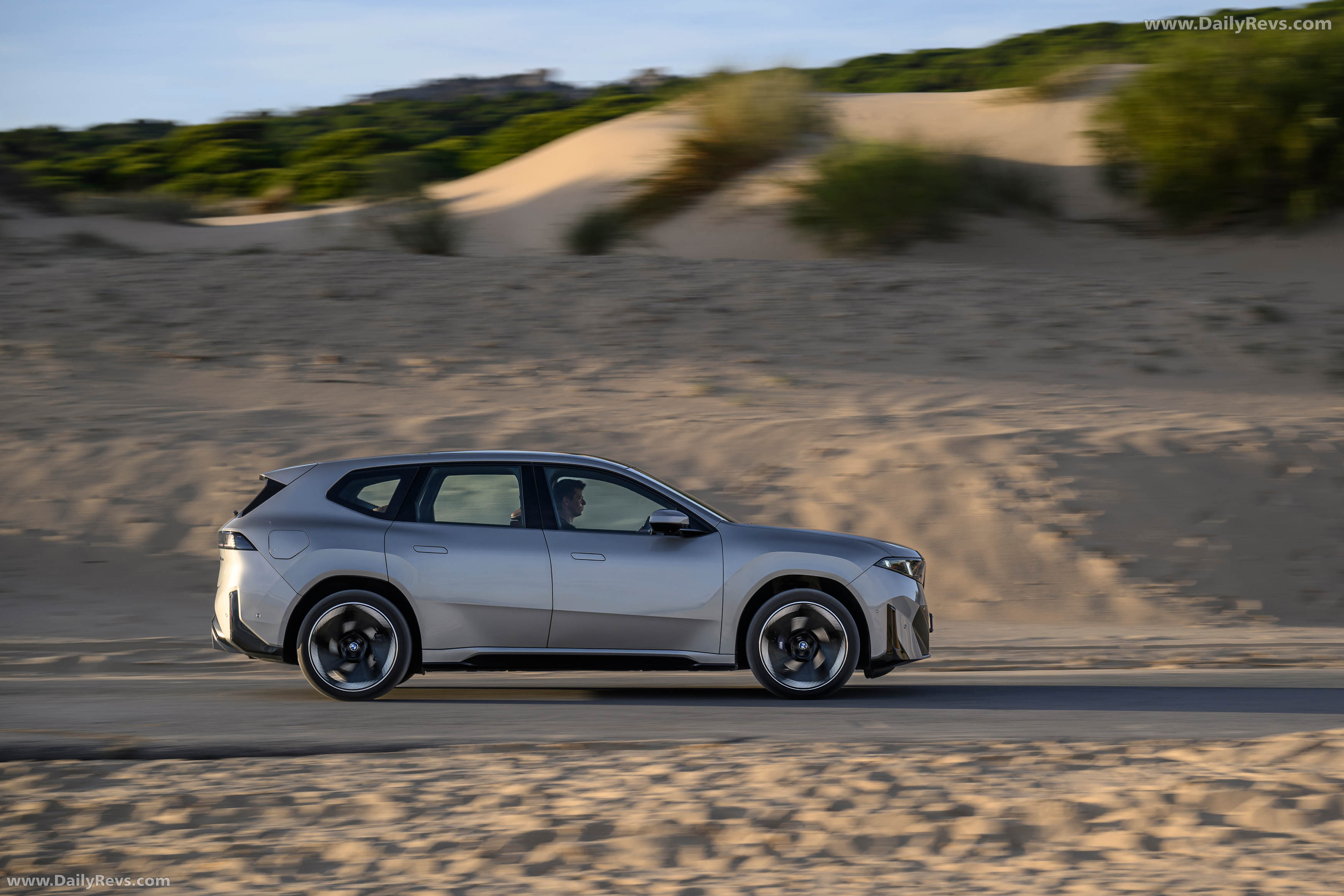 2026 BMW iX3 50 xDrive NA5 Polarized Gray Side View