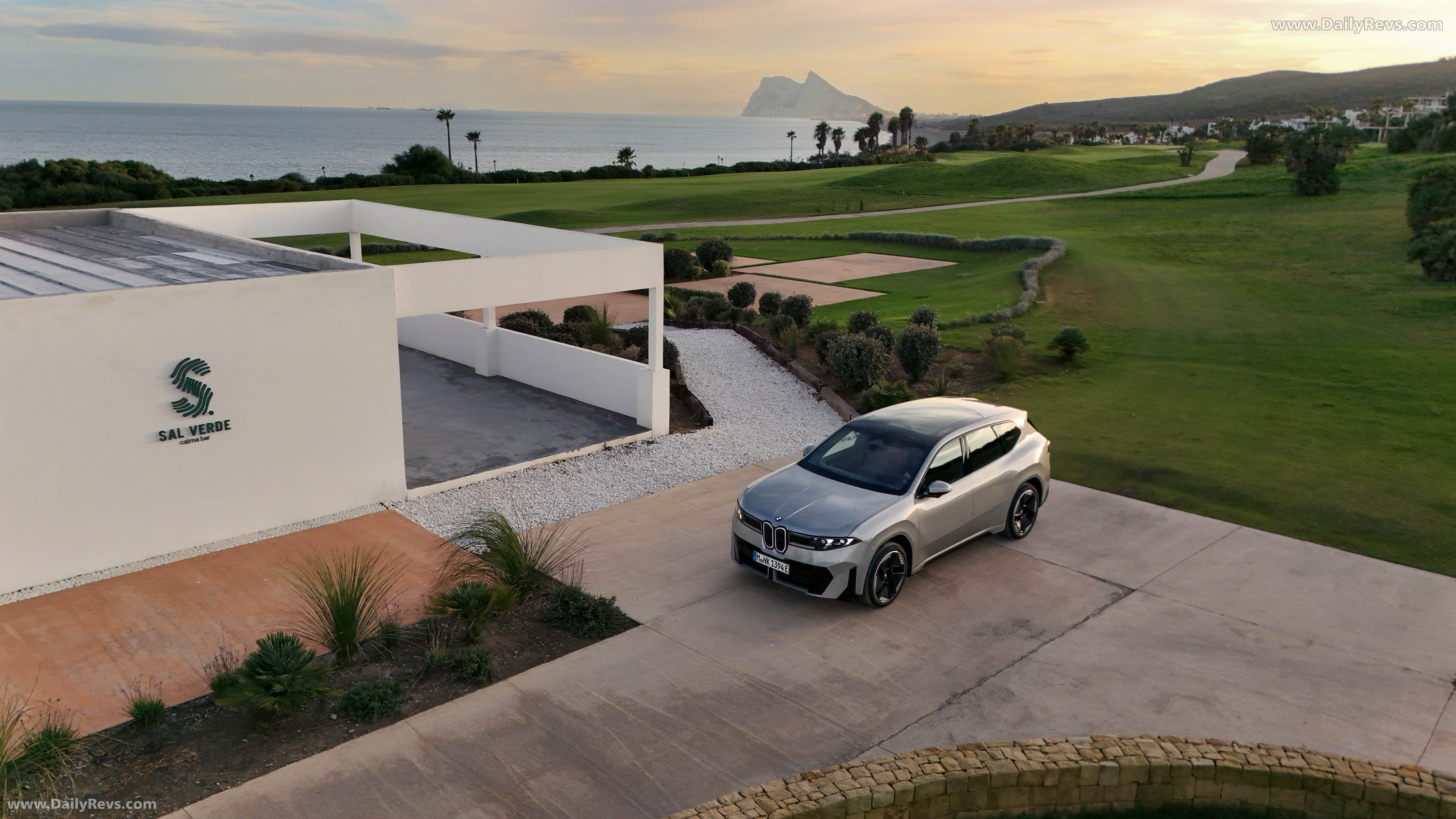 2026 BMW iX3 50 xDrive NA5 Polarized Gray Top View