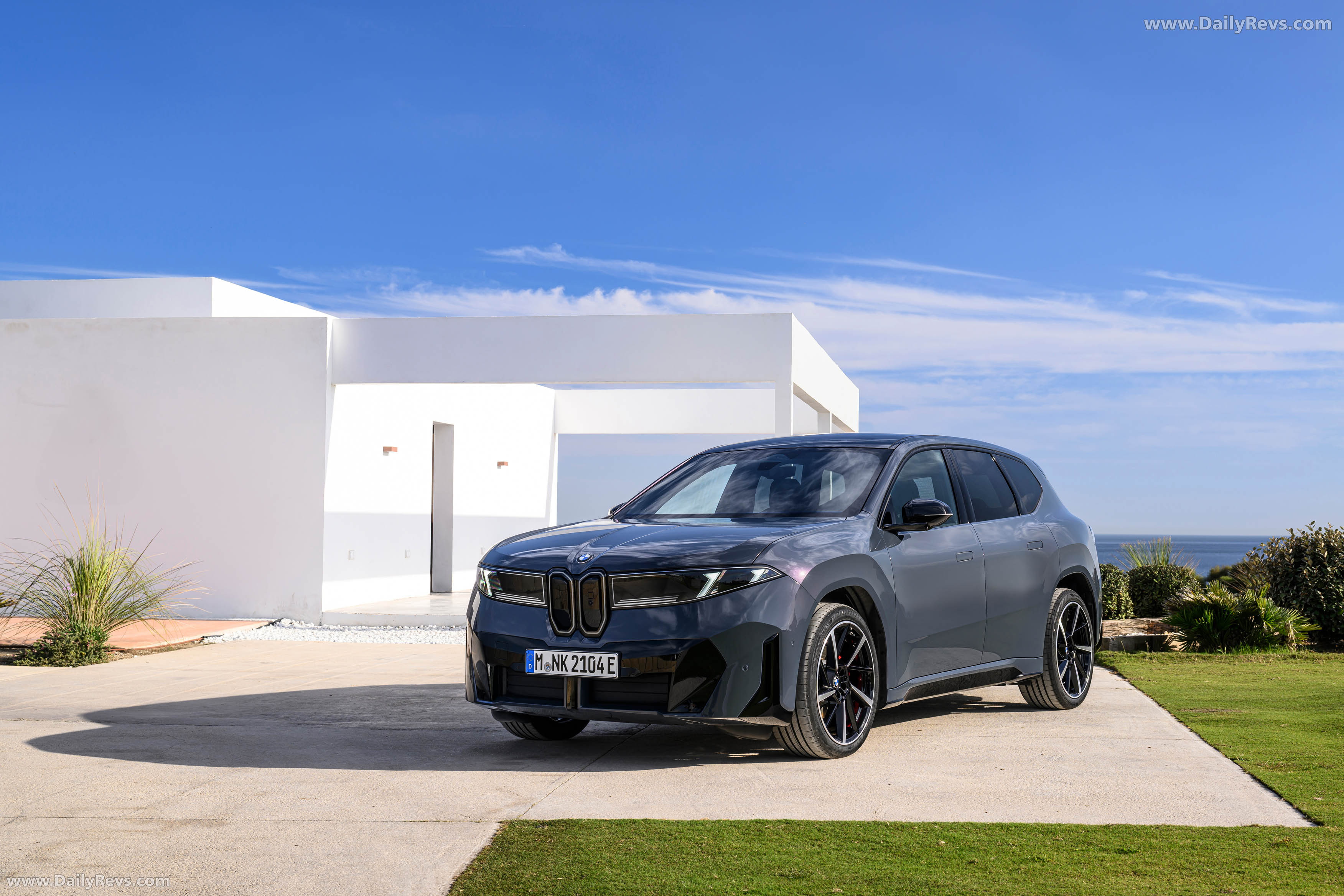 2026 BMW iX3 50 xDrive NA5 Polarized Gray Front View