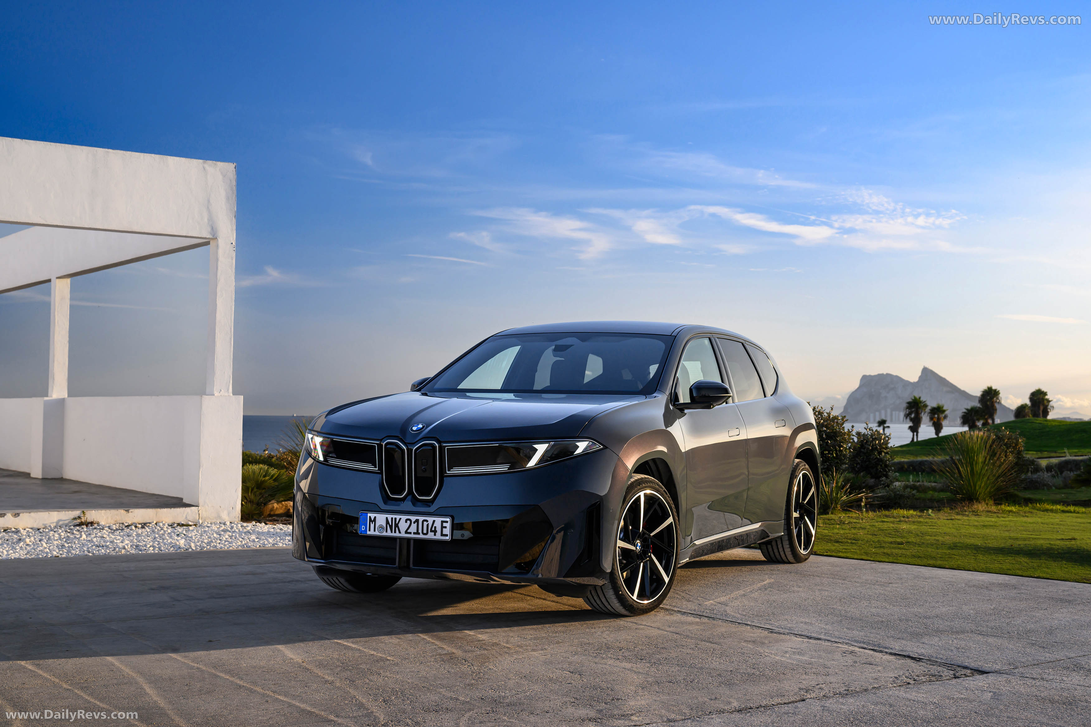 2026 BMW iX3 50 xDrive NA5 Polarized Gray Front View