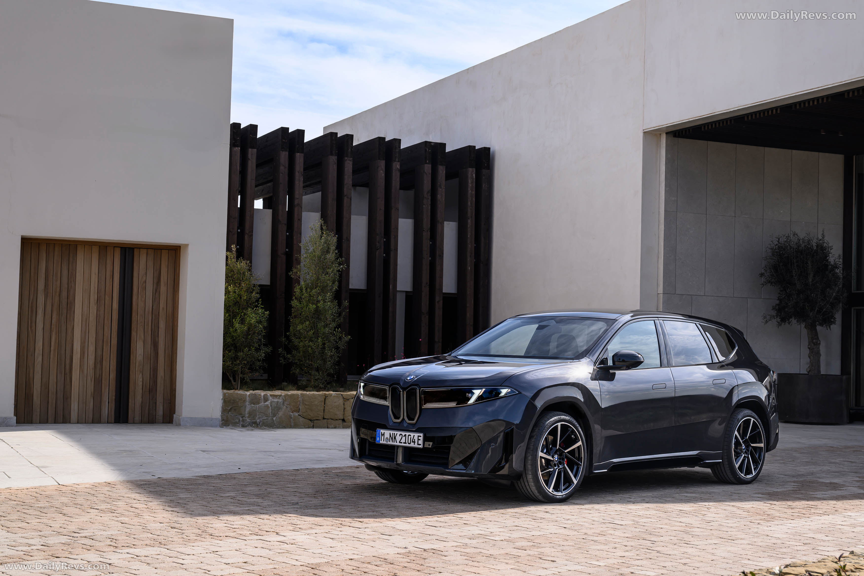 2026 BMW iX3 50 xDrive NA5 Polarized Gray Front View