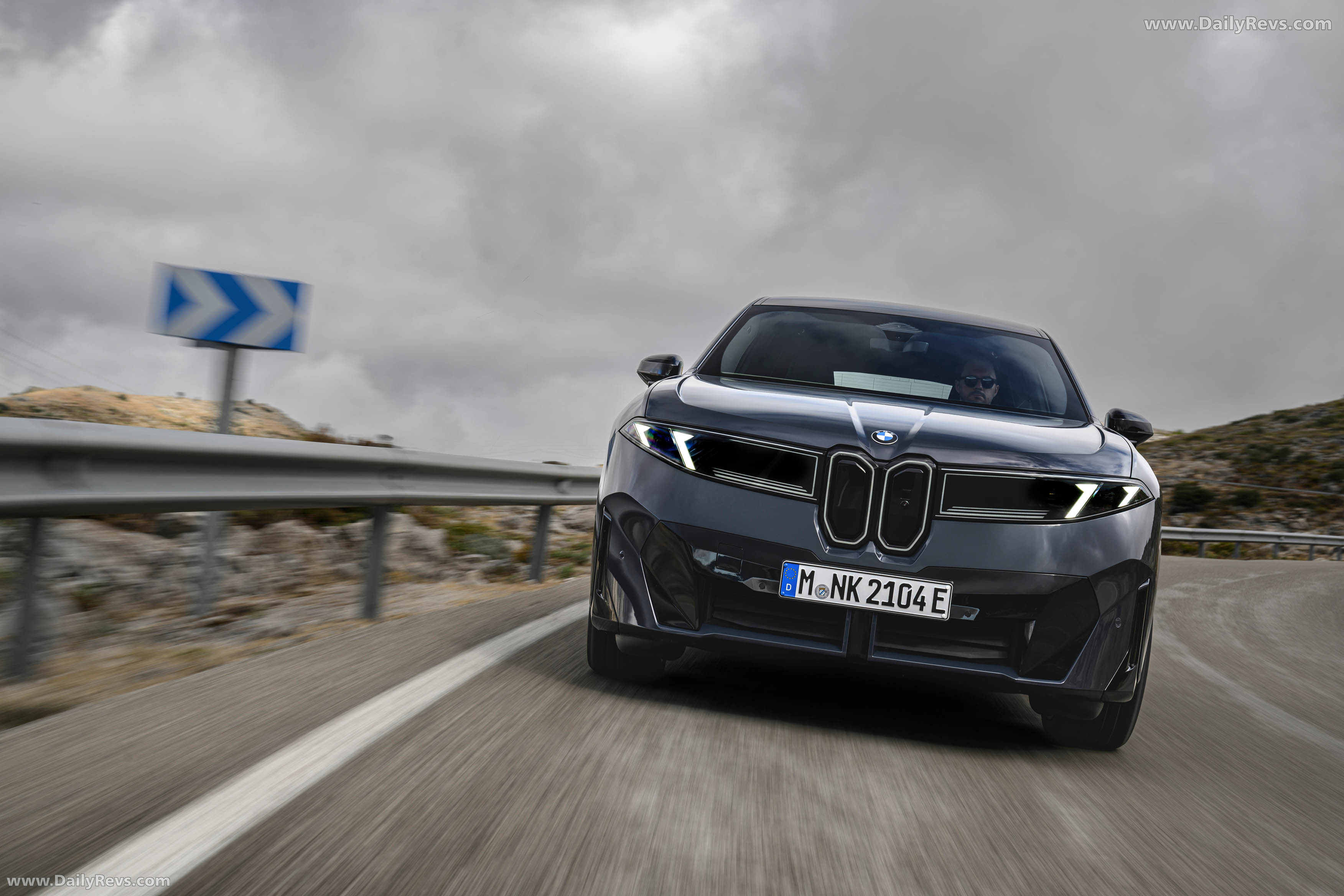 2026 BMW iX3 50 xDrive NA5 Polarized Gray Front View