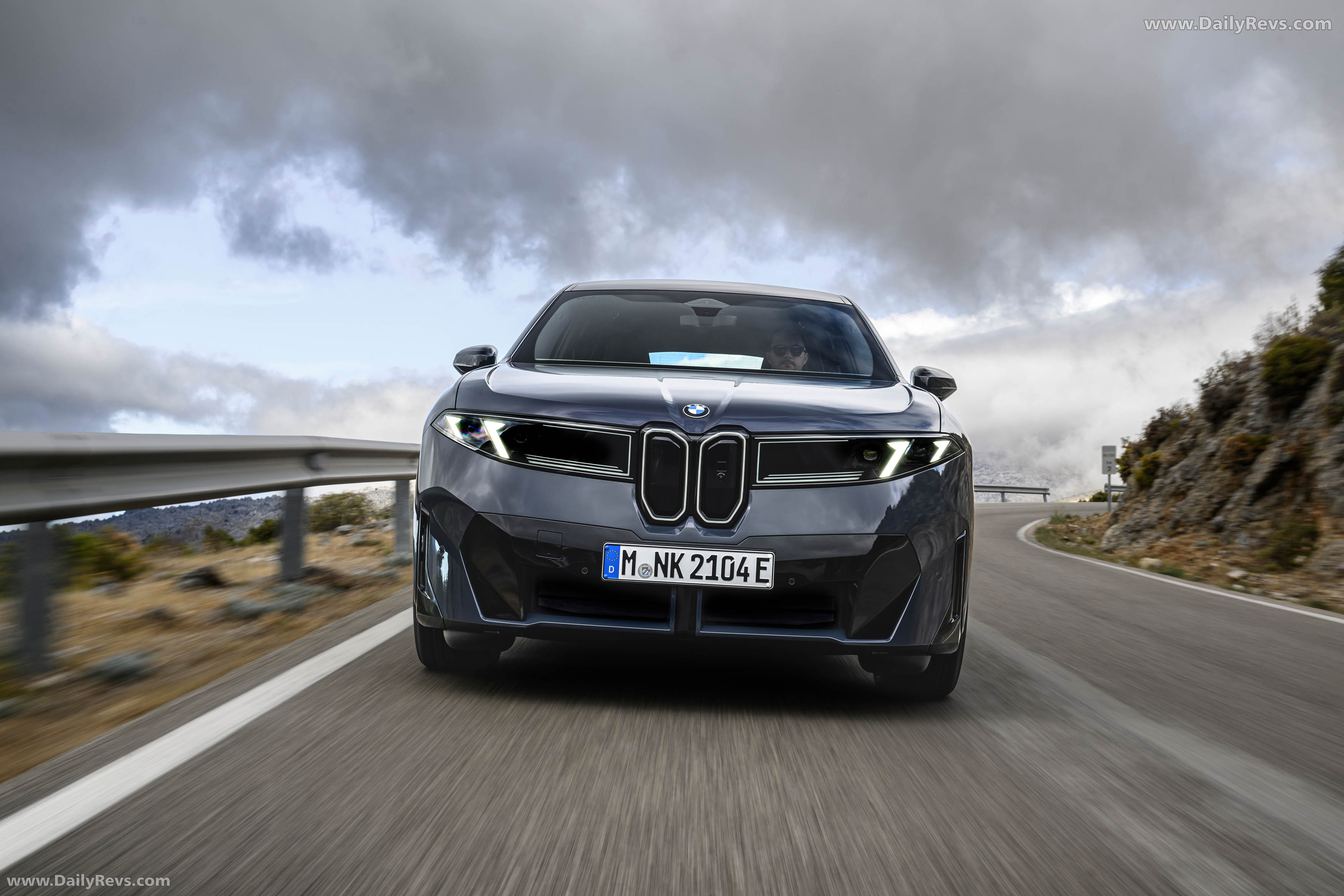 2026 BMW iX3 50 xDrive NA5 Polarized Gray Front View