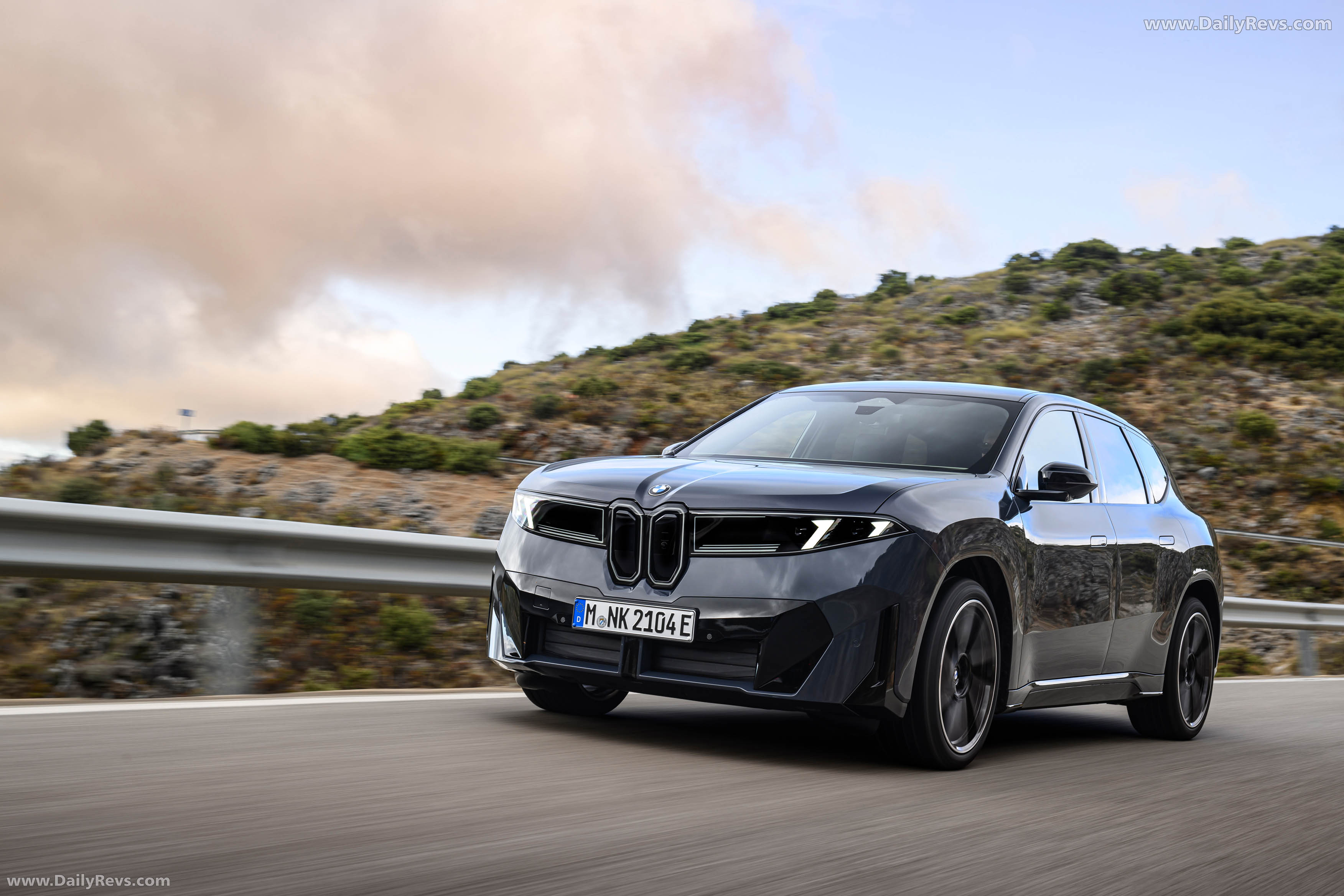 2026 BMW iX3 50 xDrive NA5 Polarized Gray Front View