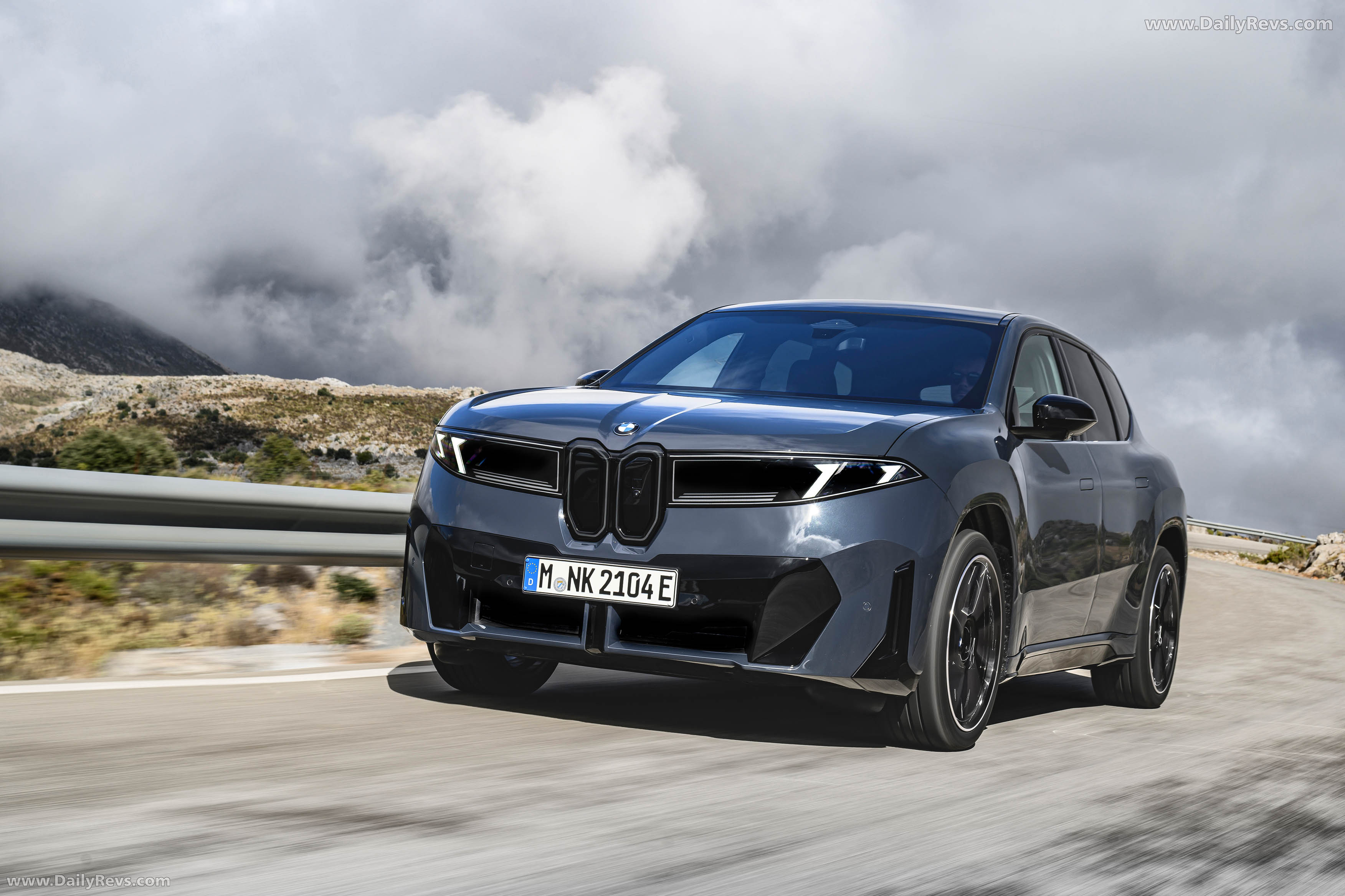 2026 BMW iX3 50 xDrive NA5 Polarized Gray Front View