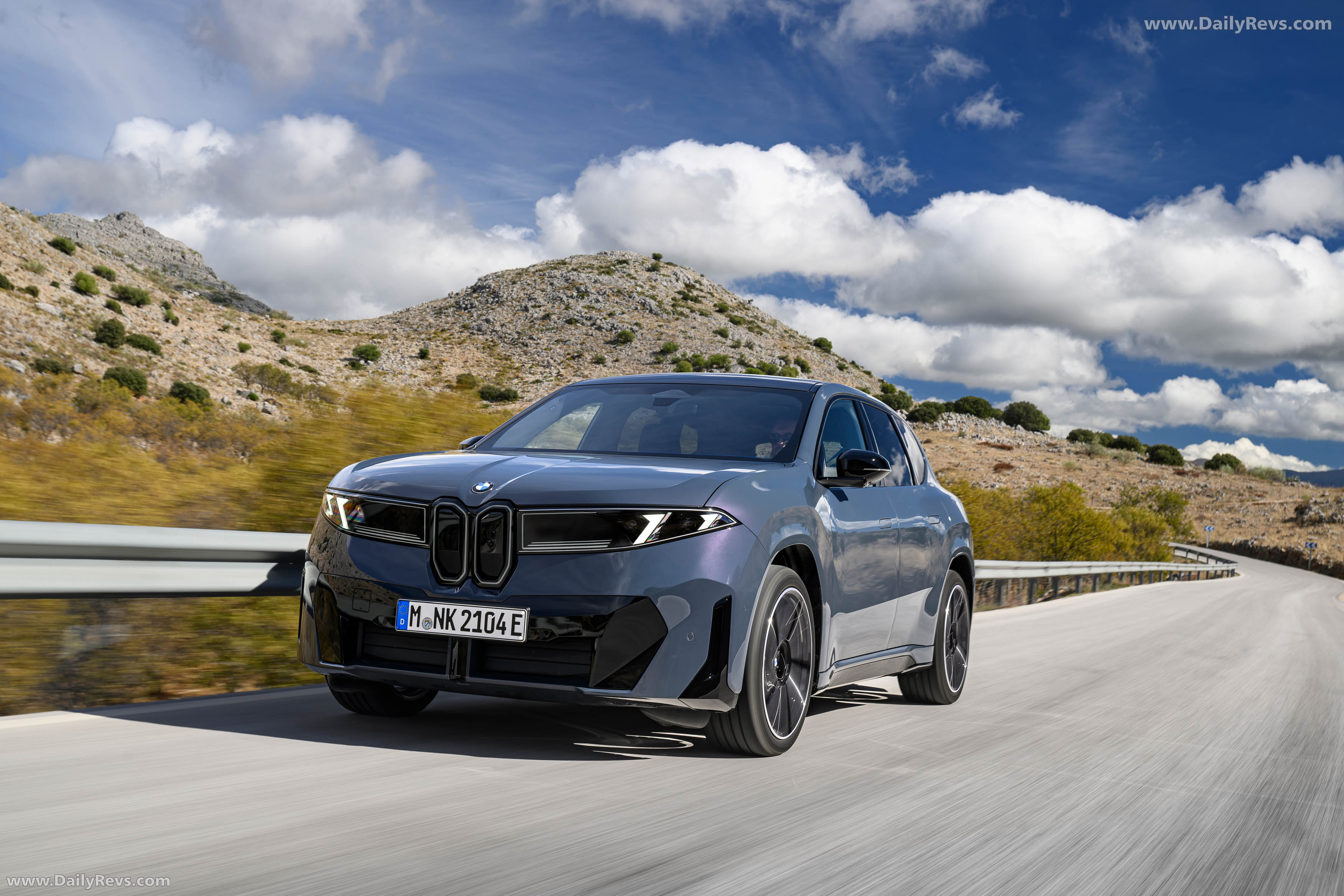 2026 BMW iX3 50 xDrive NA5 Polarized Gray Front View