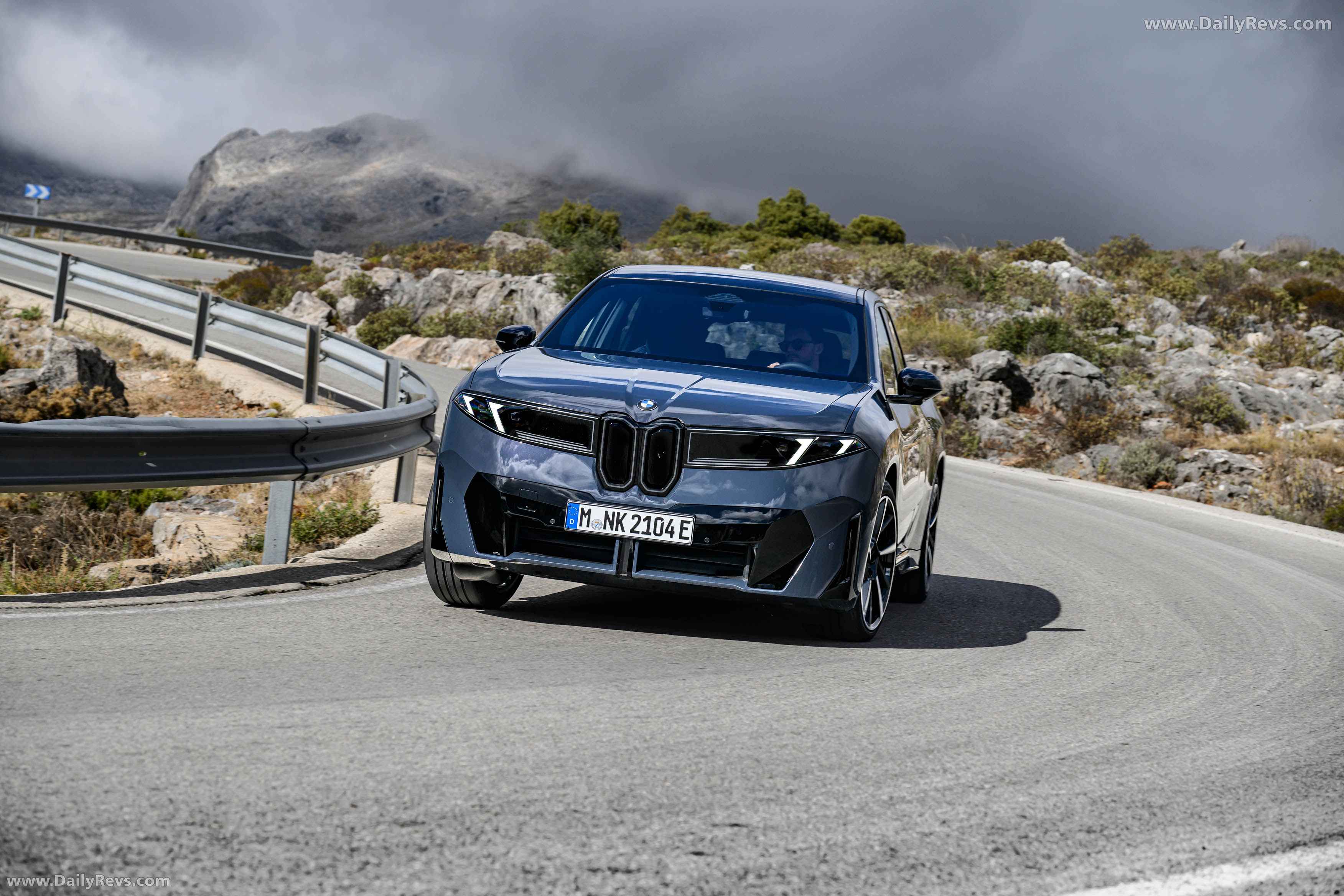 2026 BMW iX3 50 xDrive NA5 Polarized Gray Front View