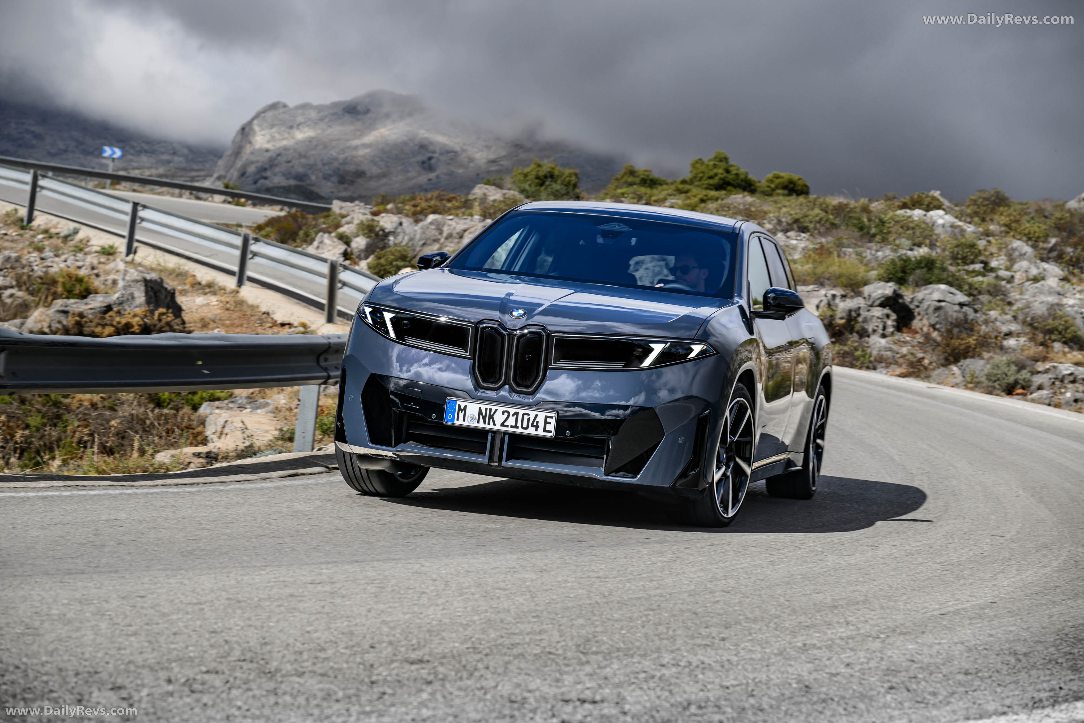 2026 BMW iX3 50 xDrive NA5 Polarized Gray Front View