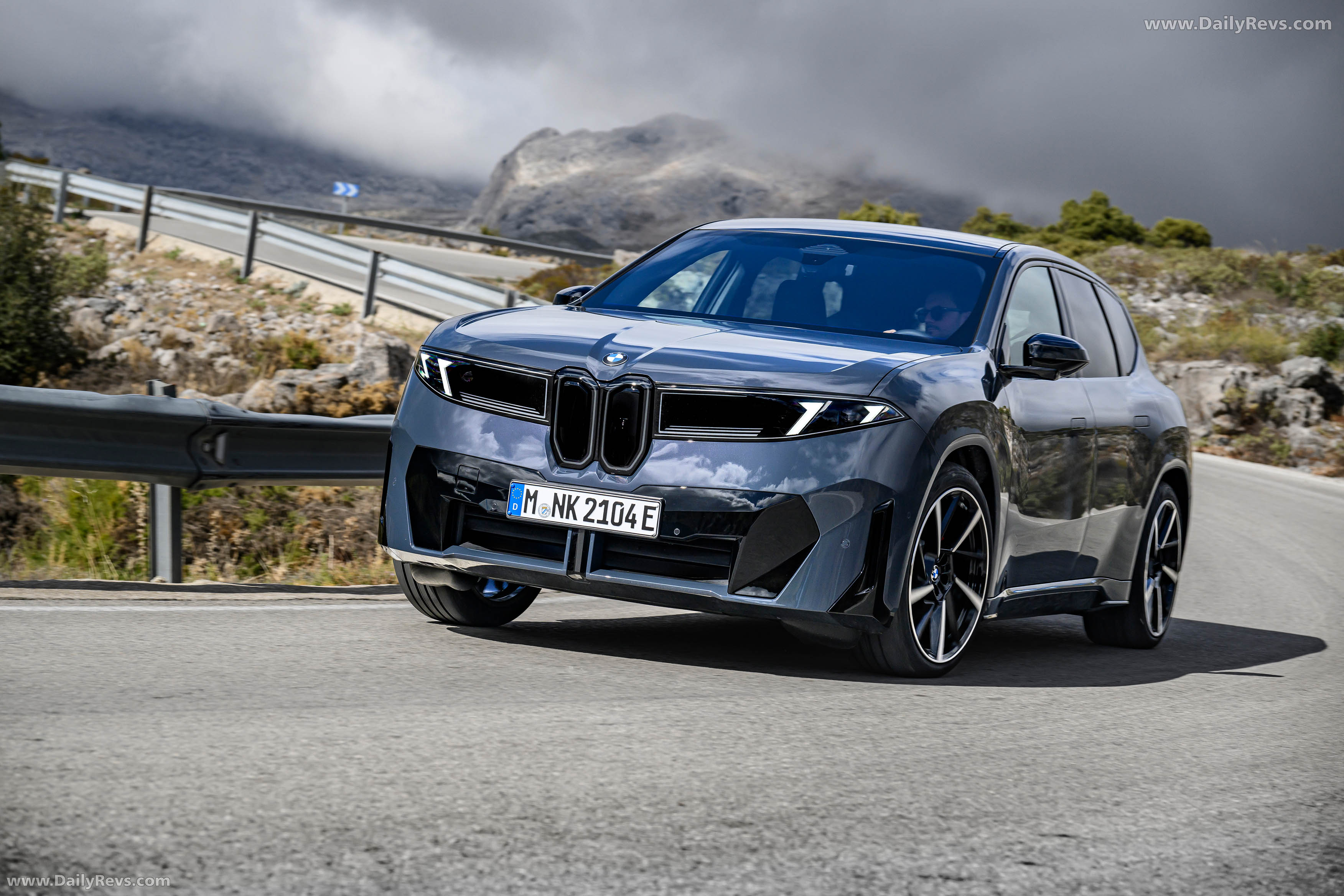 2026 BMW iX3 50 xDrive NA5 Polarized Gray Front View