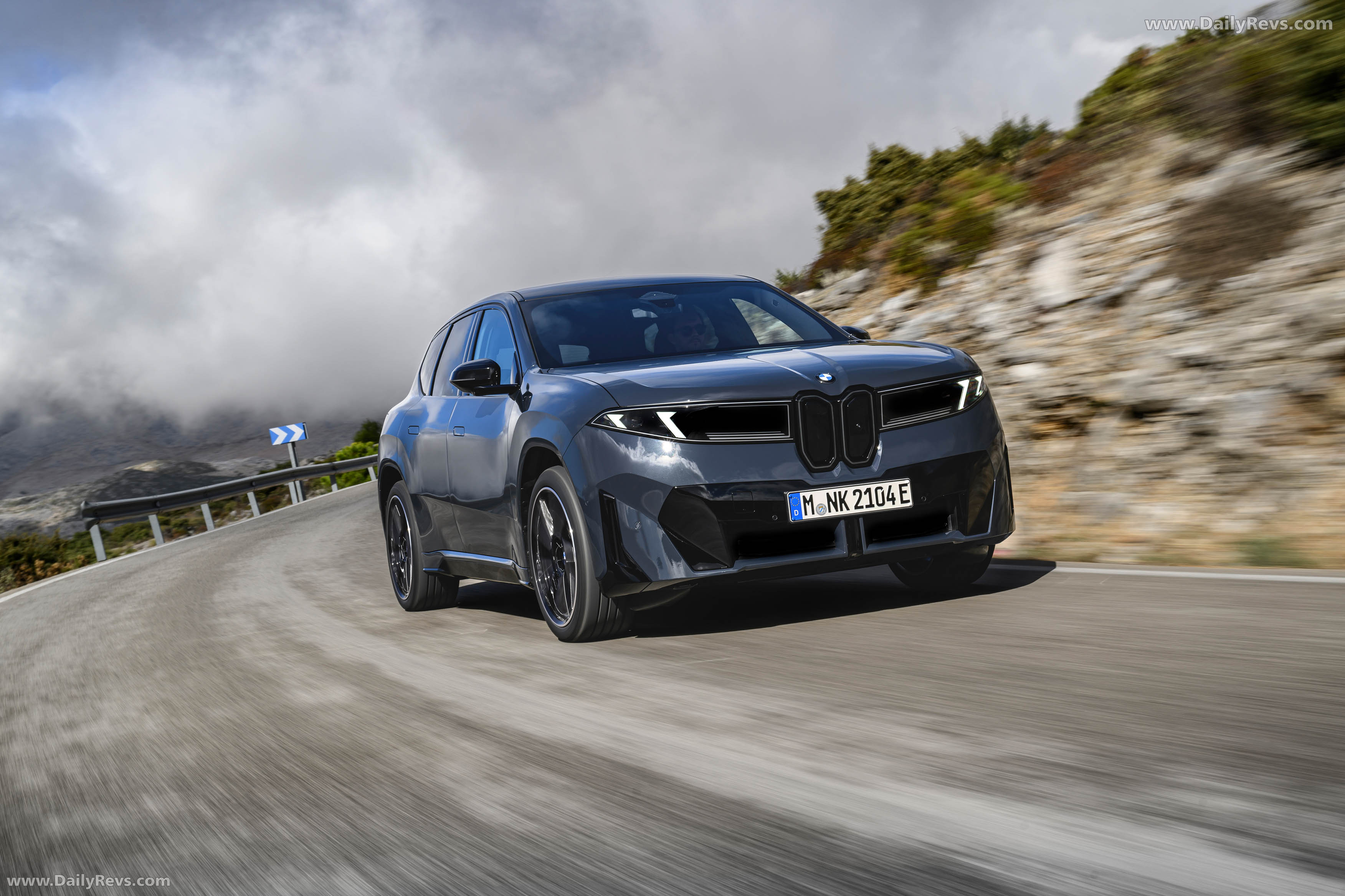 2026 BMW iX3 50 xDrive NA5 Polarized Gray Front View