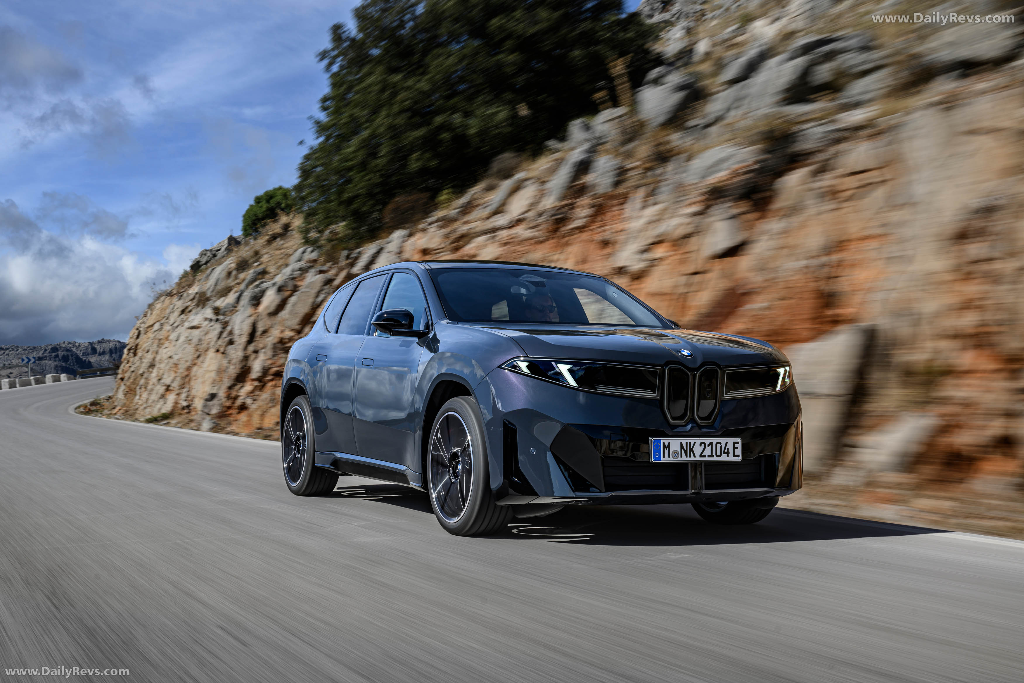 2026 BMW iX3 50 xDrive NA5 Polarized Gray Front View
