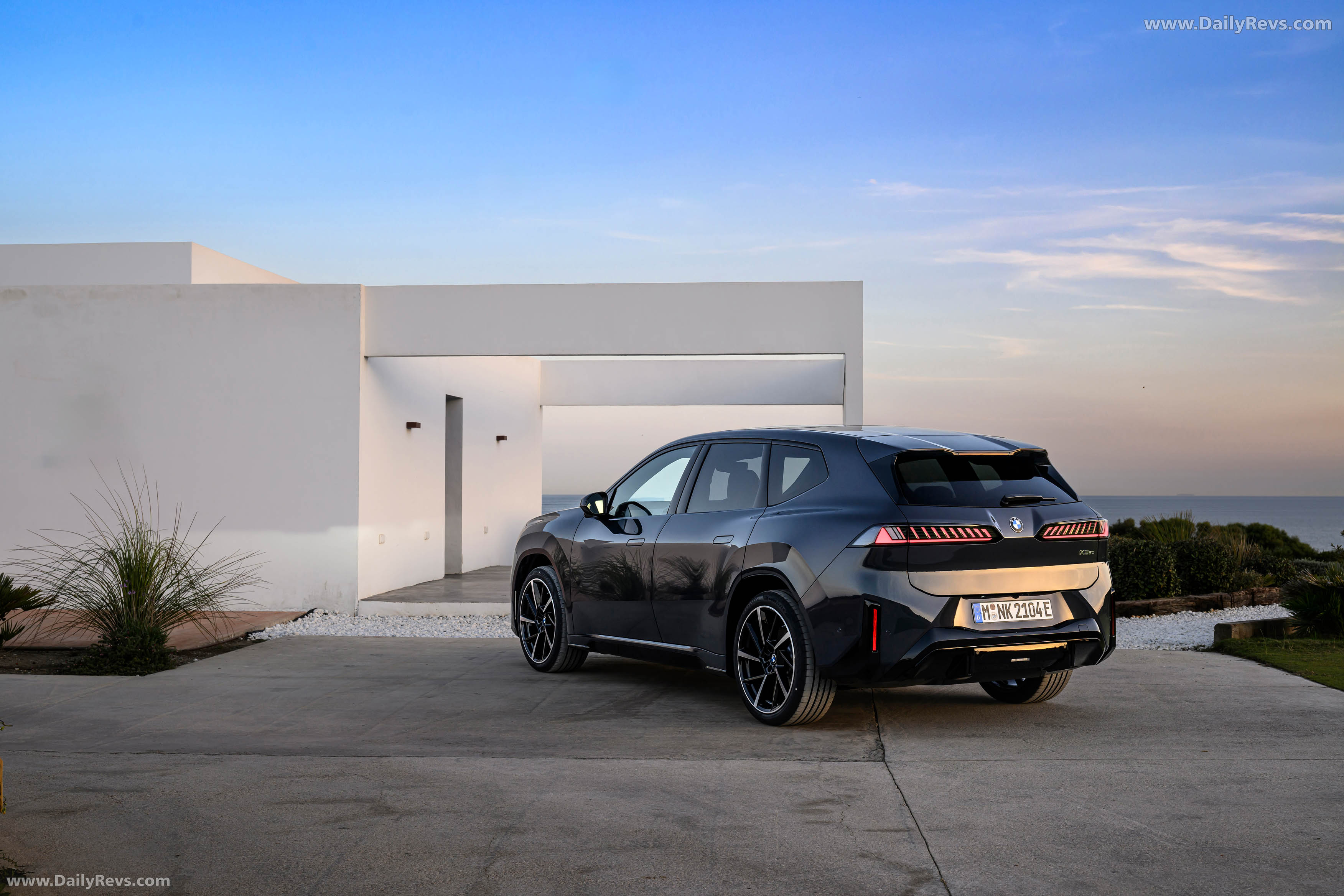 2026 BMW iX3 50 xDrive NA5 Polarized Gray Rear View