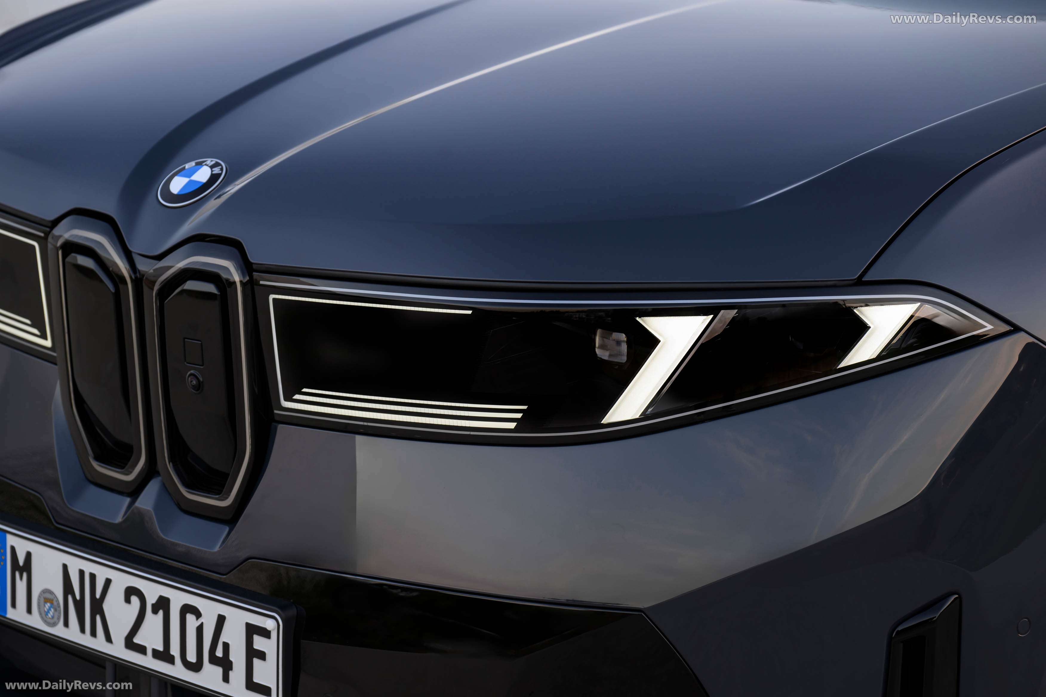 2026 BMW iX3 50 xDrive NA5 Polarized Gray Exterior